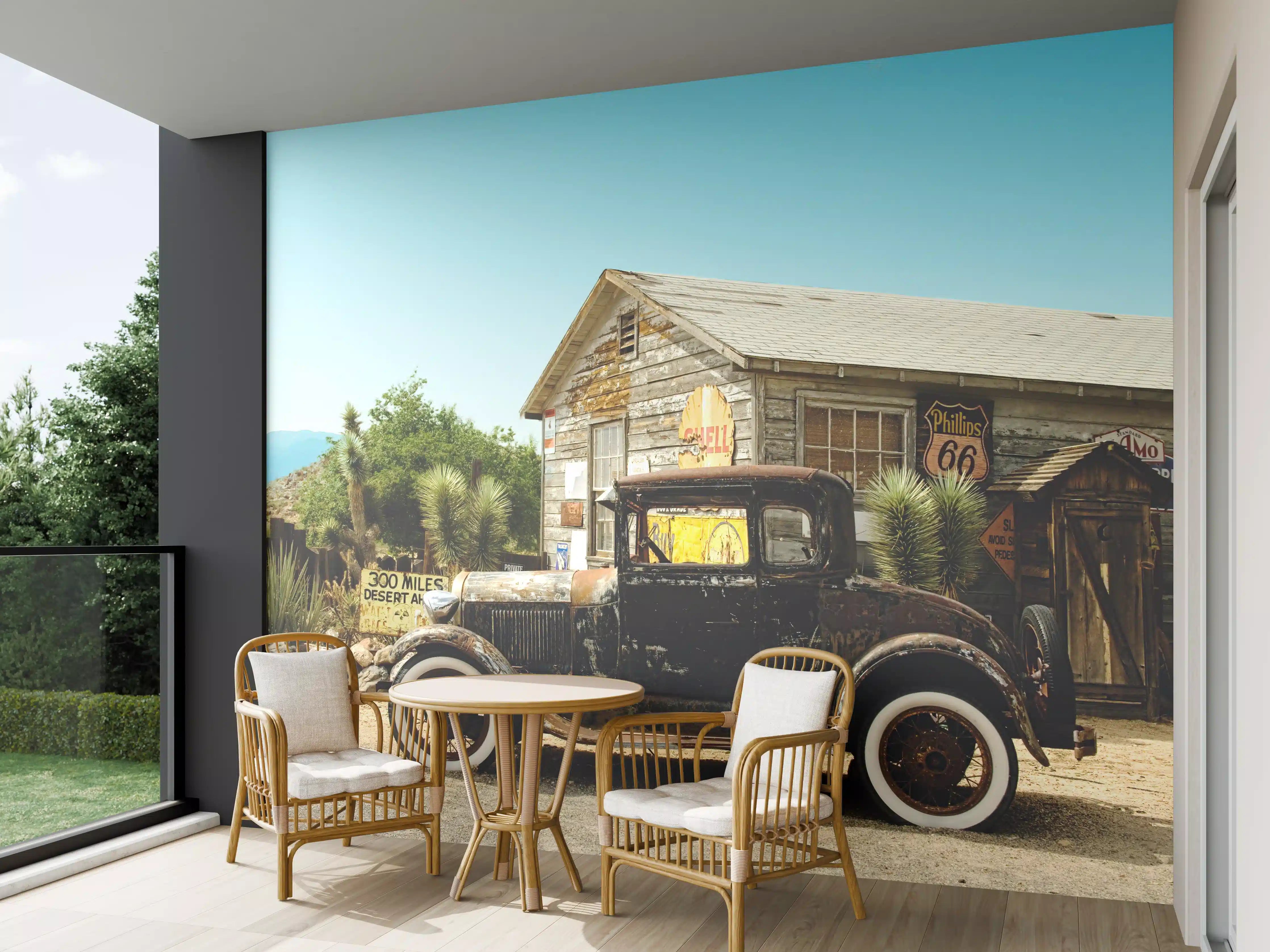 Wandverkleidung außen - Vintage-Auto vor Retro-Tankstelle