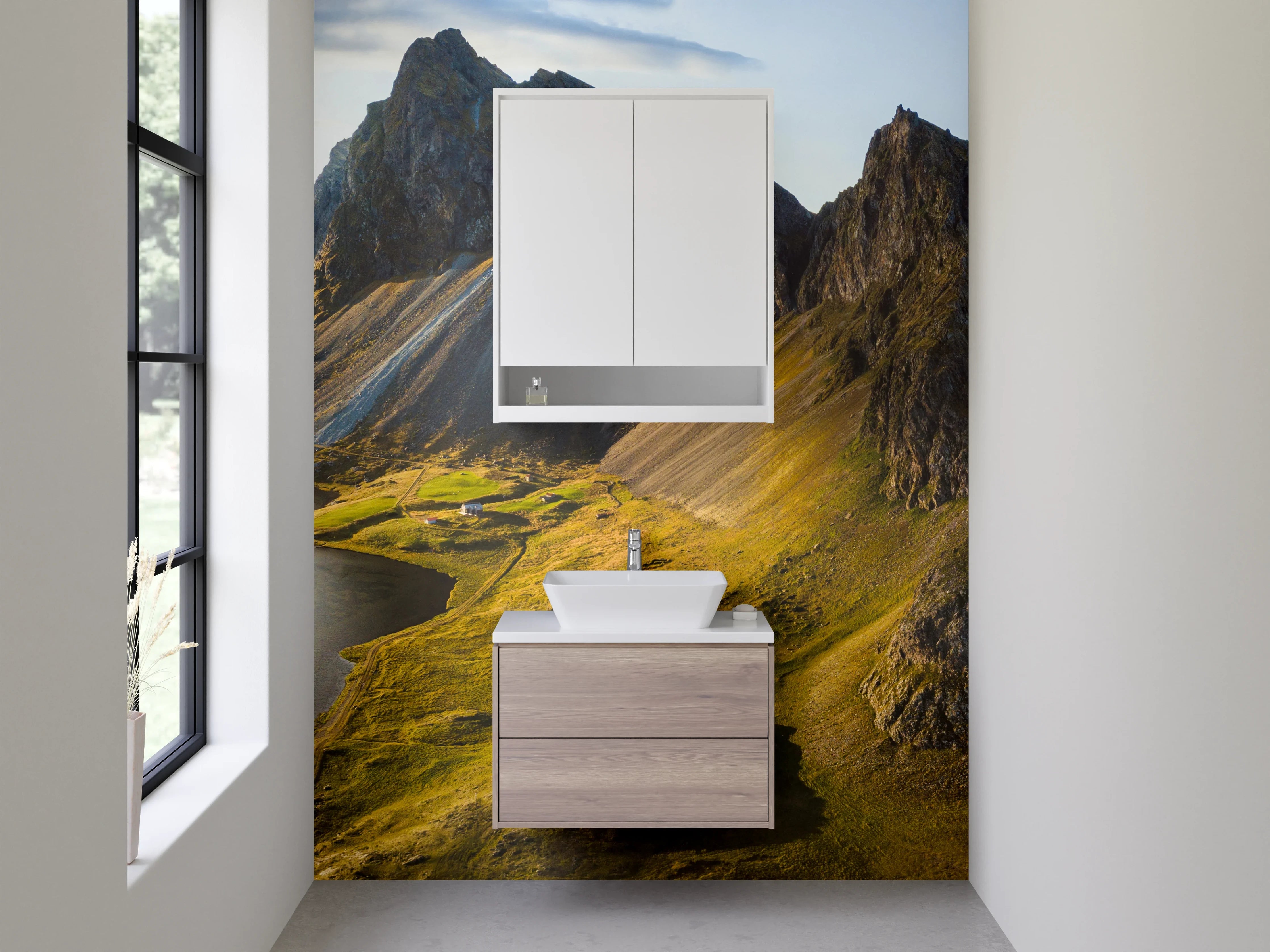 Waschbecken-Rückwand - Bergkette am Wasser mit Sonnenlicht