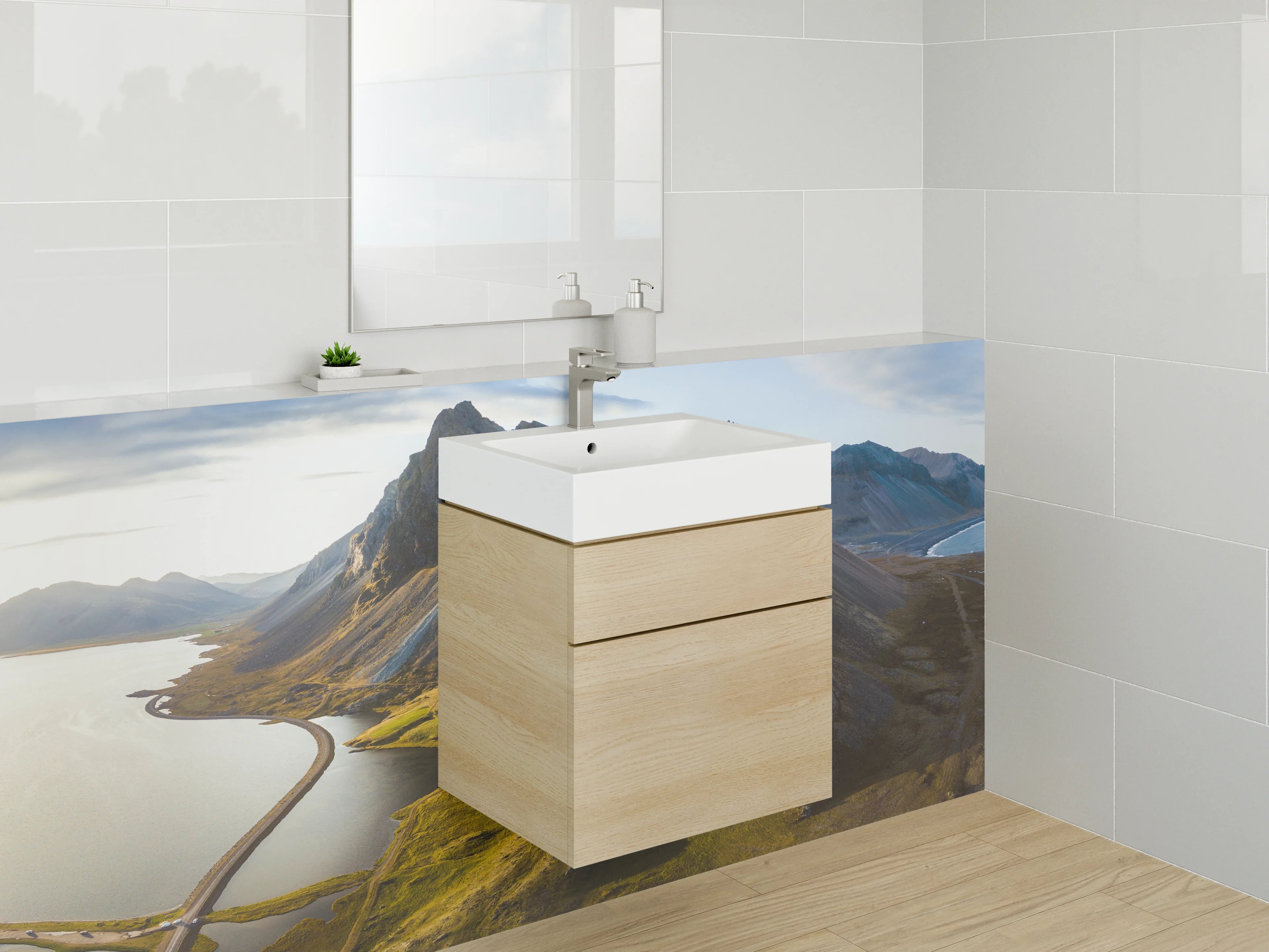 Waschbecken-Rückwand - Bergkette am Wasser mit Sonnenlicht