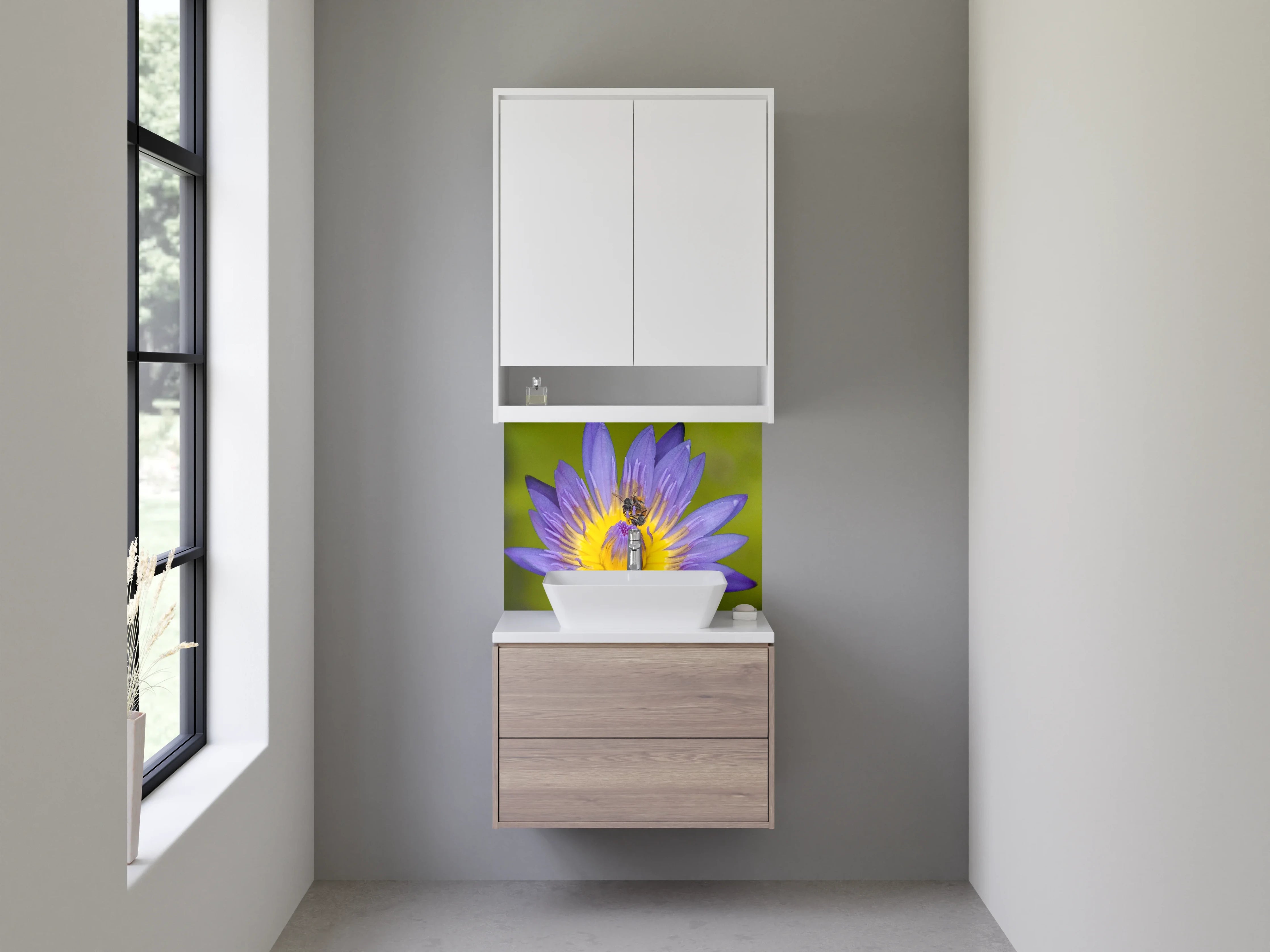Waschbecken-Rückwand - Biene auf lila Lotusblüte Fotomotiv