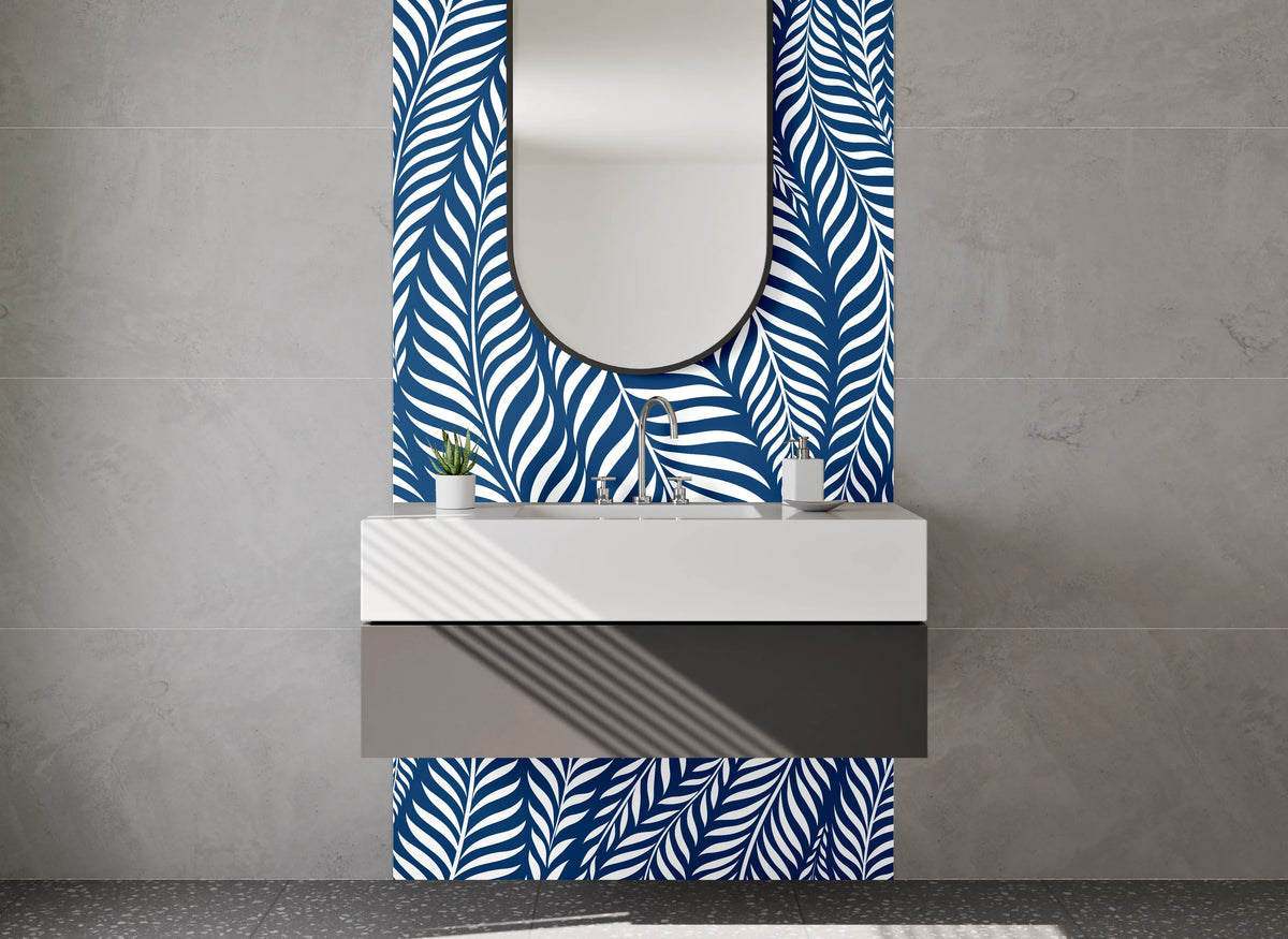 Waschbecken-Rückwand - Blau Weißes Blätter Muster modern