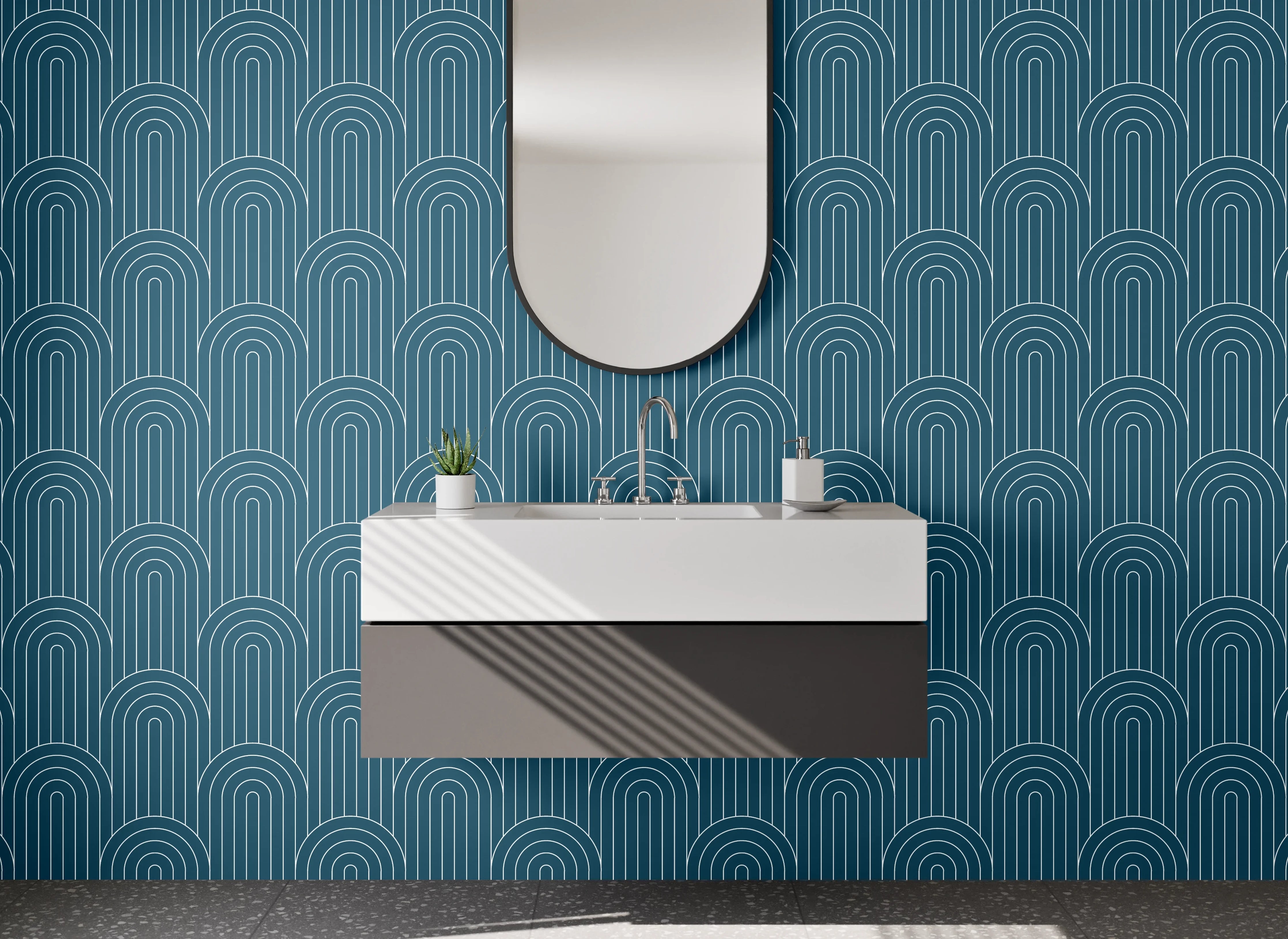 Waschbecken-Rückwand - Elegante Blautöne mit grauweißem Dekor