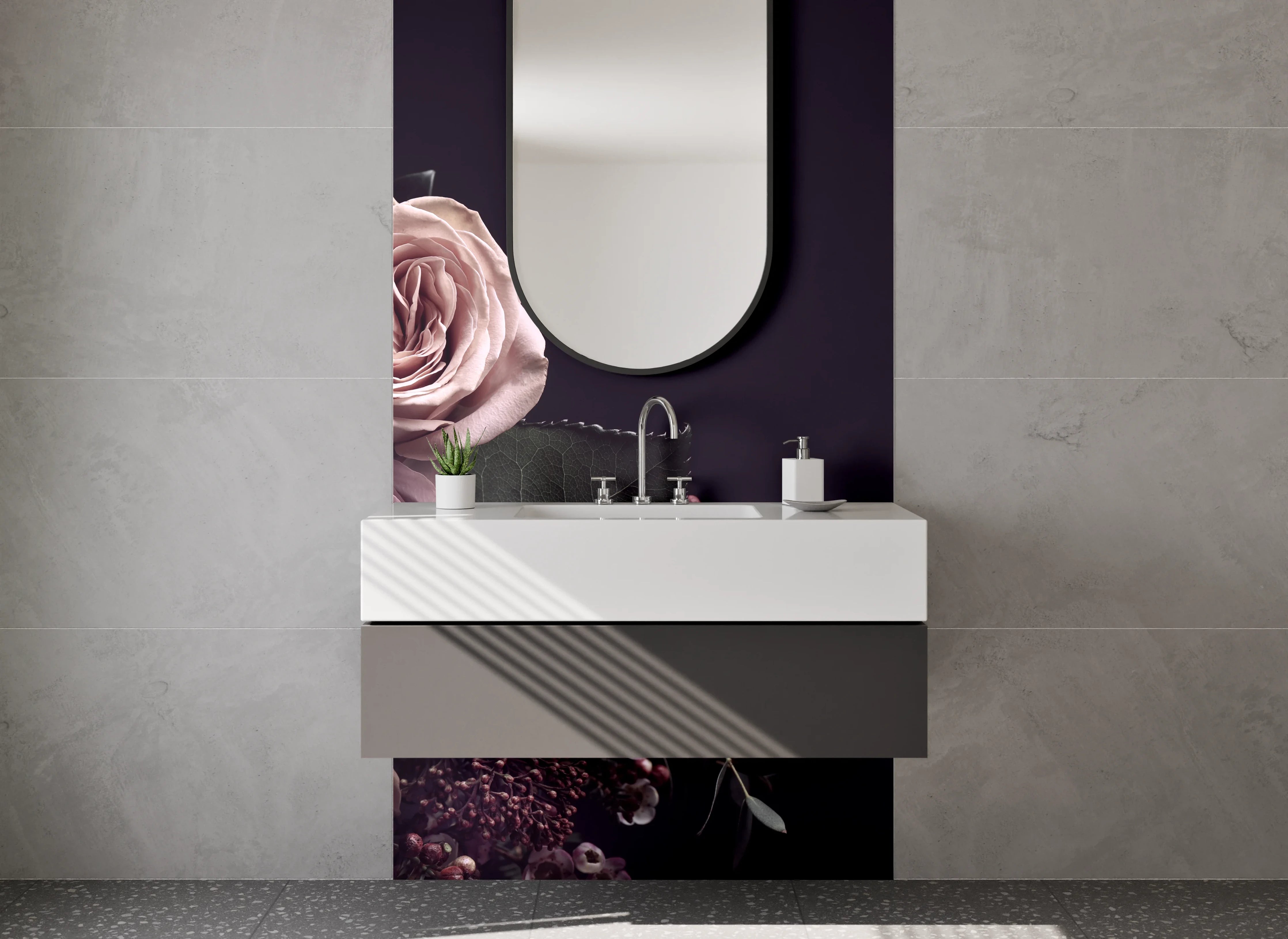 Waschbecken-Rückwand - Eleganter Rosenstrauß auf Dunkelviolett