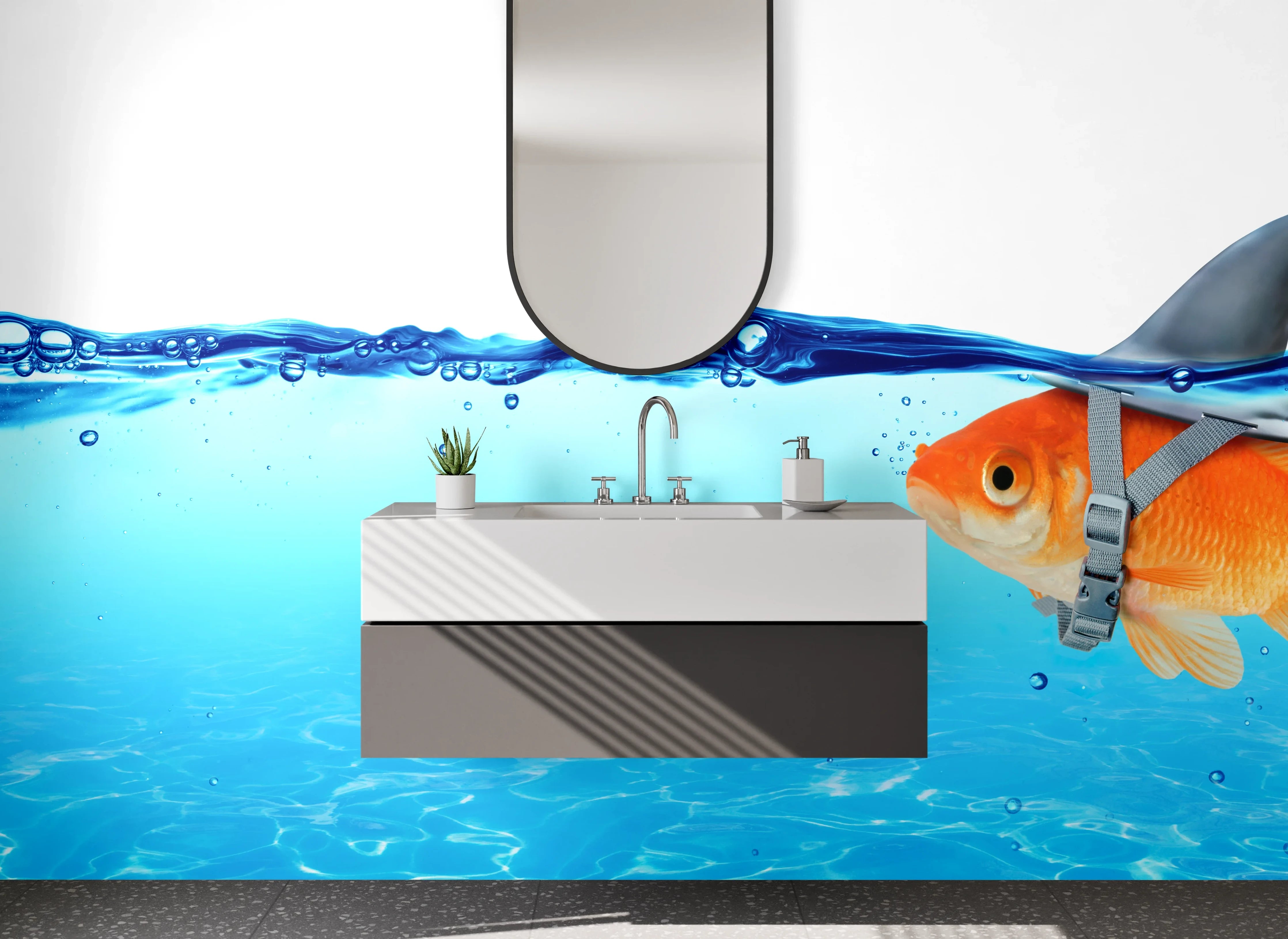 Waschbecken-Rückwand - Goldfisch mit Haiflosse witzig Wasser
