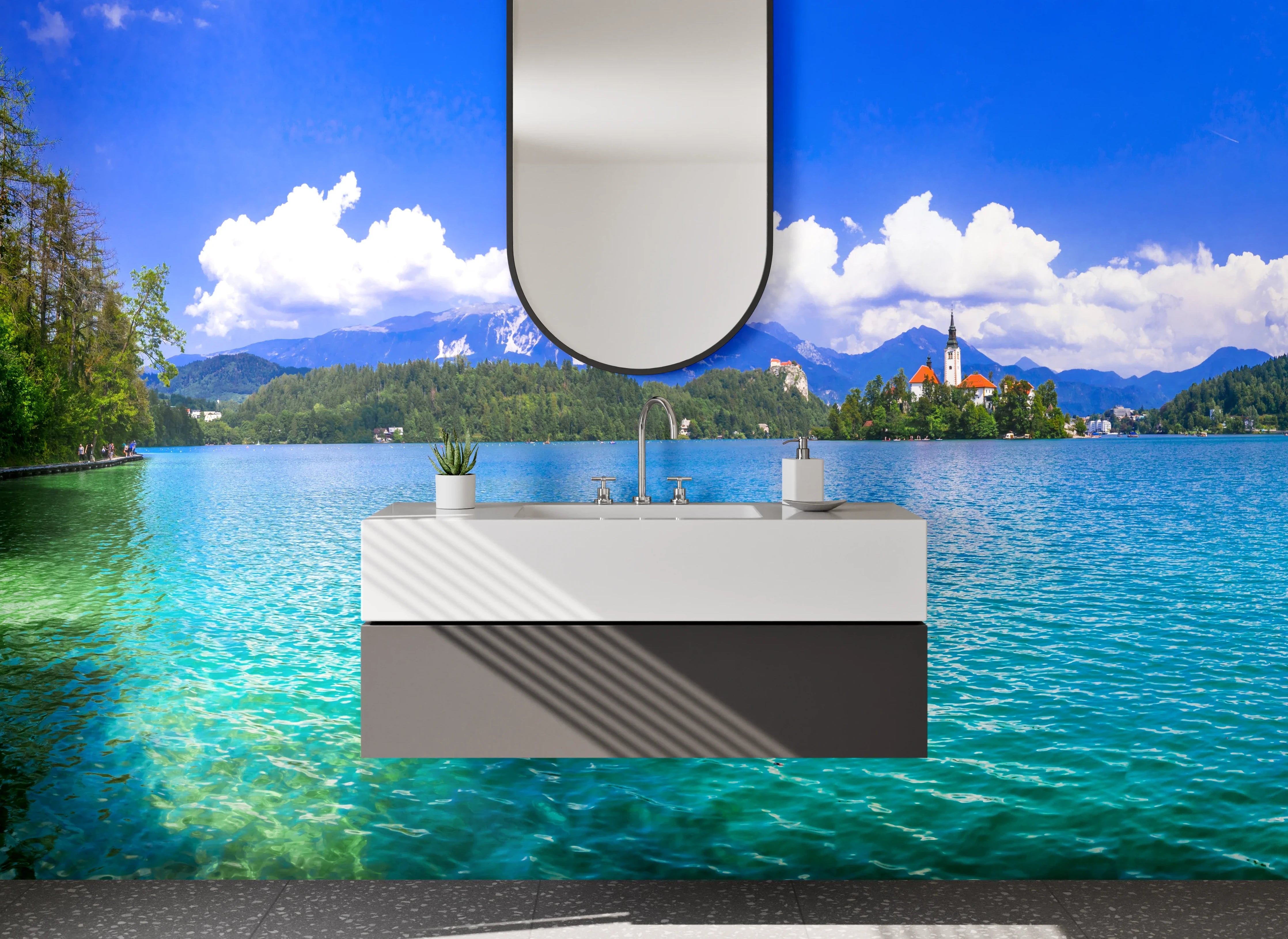 Waschbecken-Rückwand - Grauschimmer über See und Gipfeln