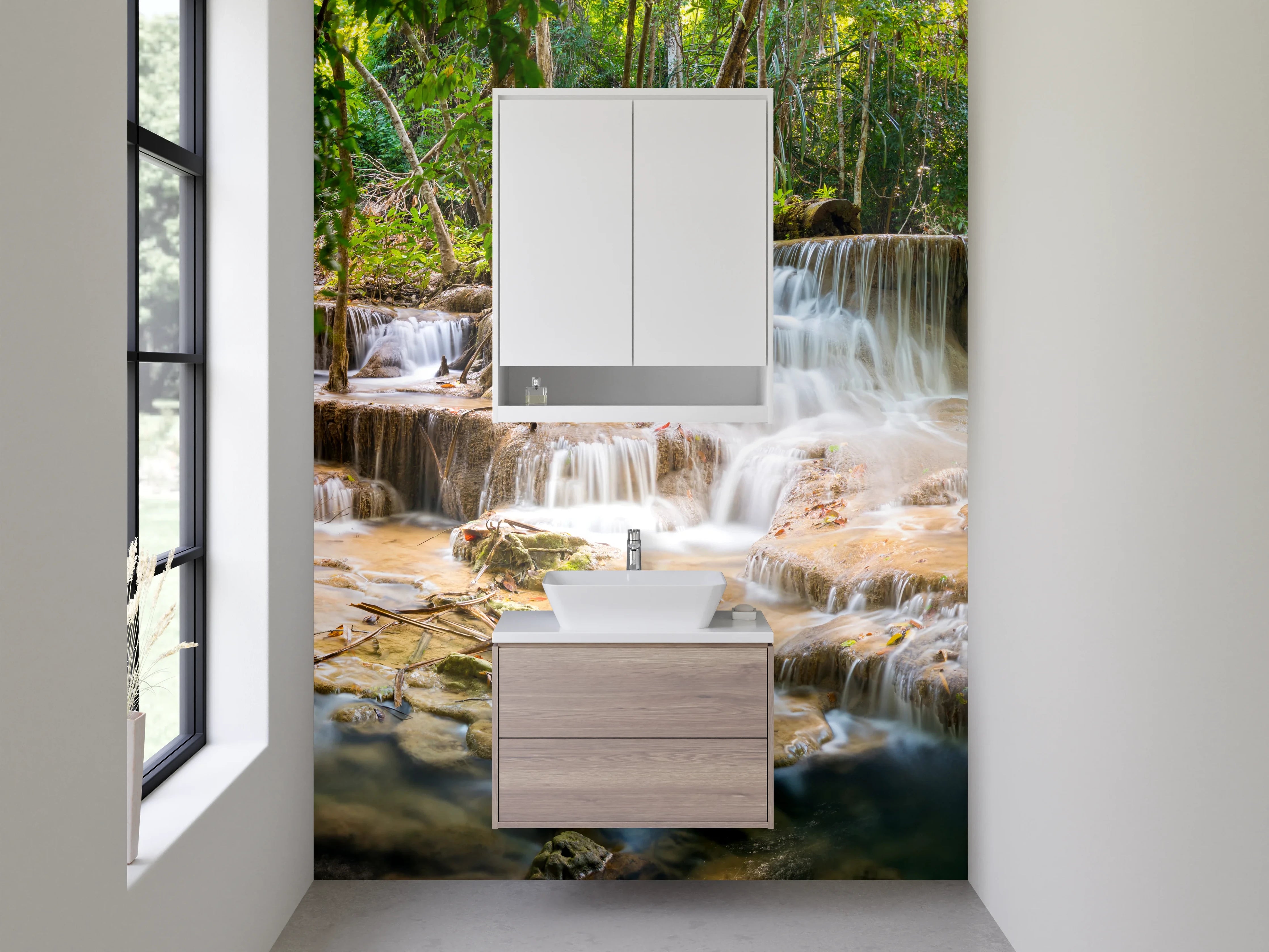 Waschbecken-Rückwand - Grauschimmernde Wasserfluten im Tropengrün