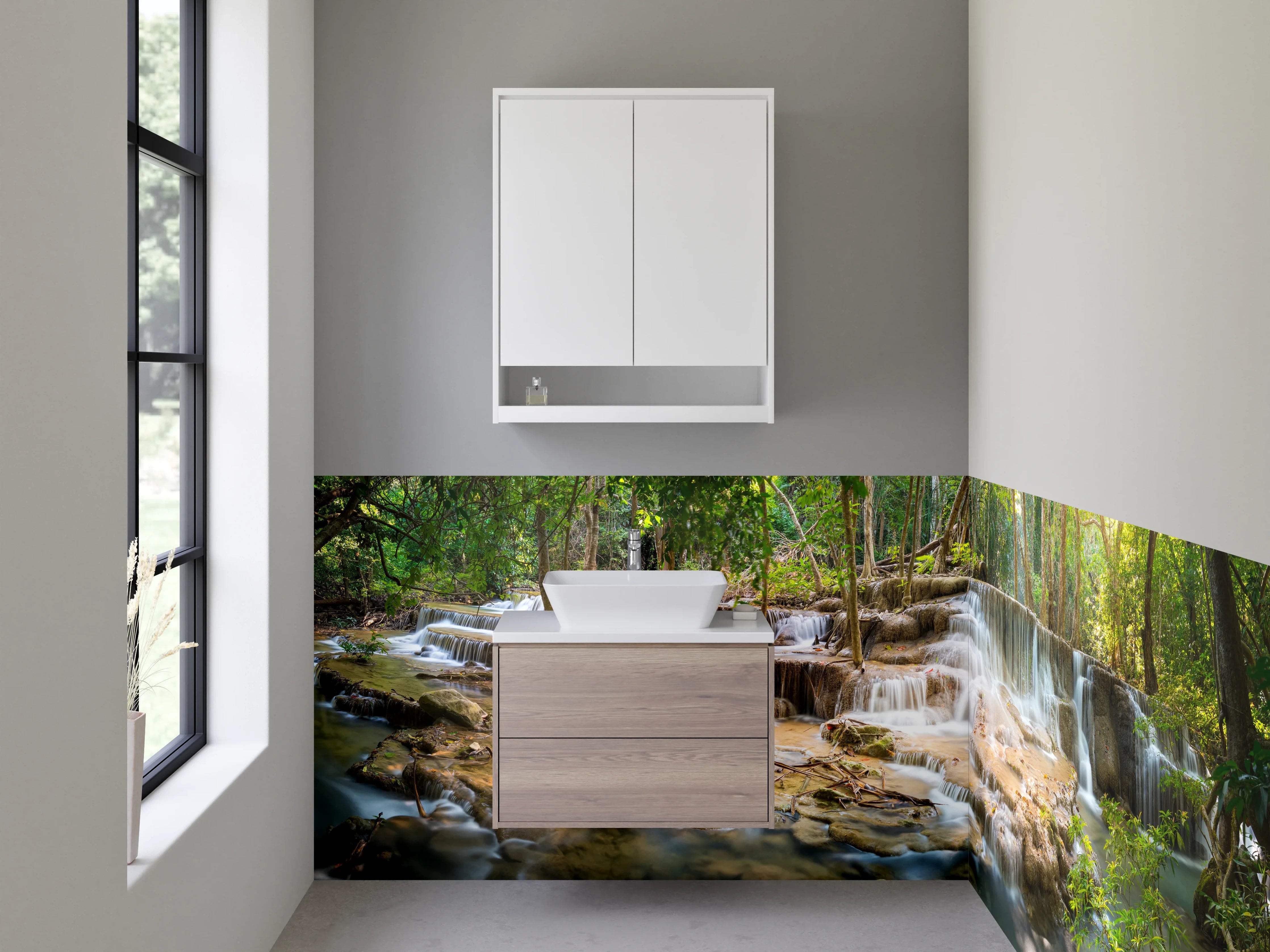 Waschbecken-Rückwand - Grauschimmernde Wasserfluten im Tropengrün