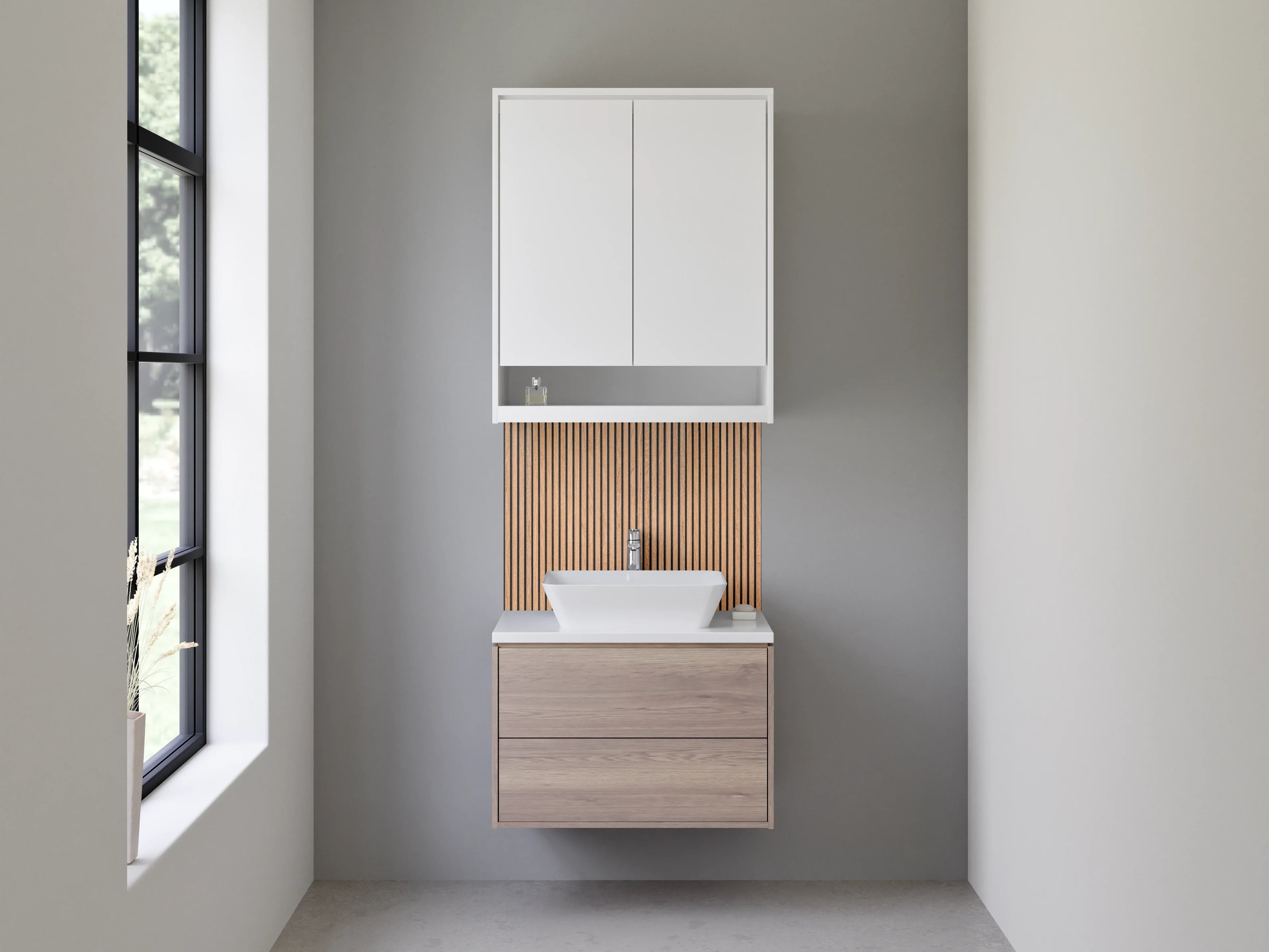 Waschbecken-Rückwand - Holzlamellen Wand mit warmem Braunton