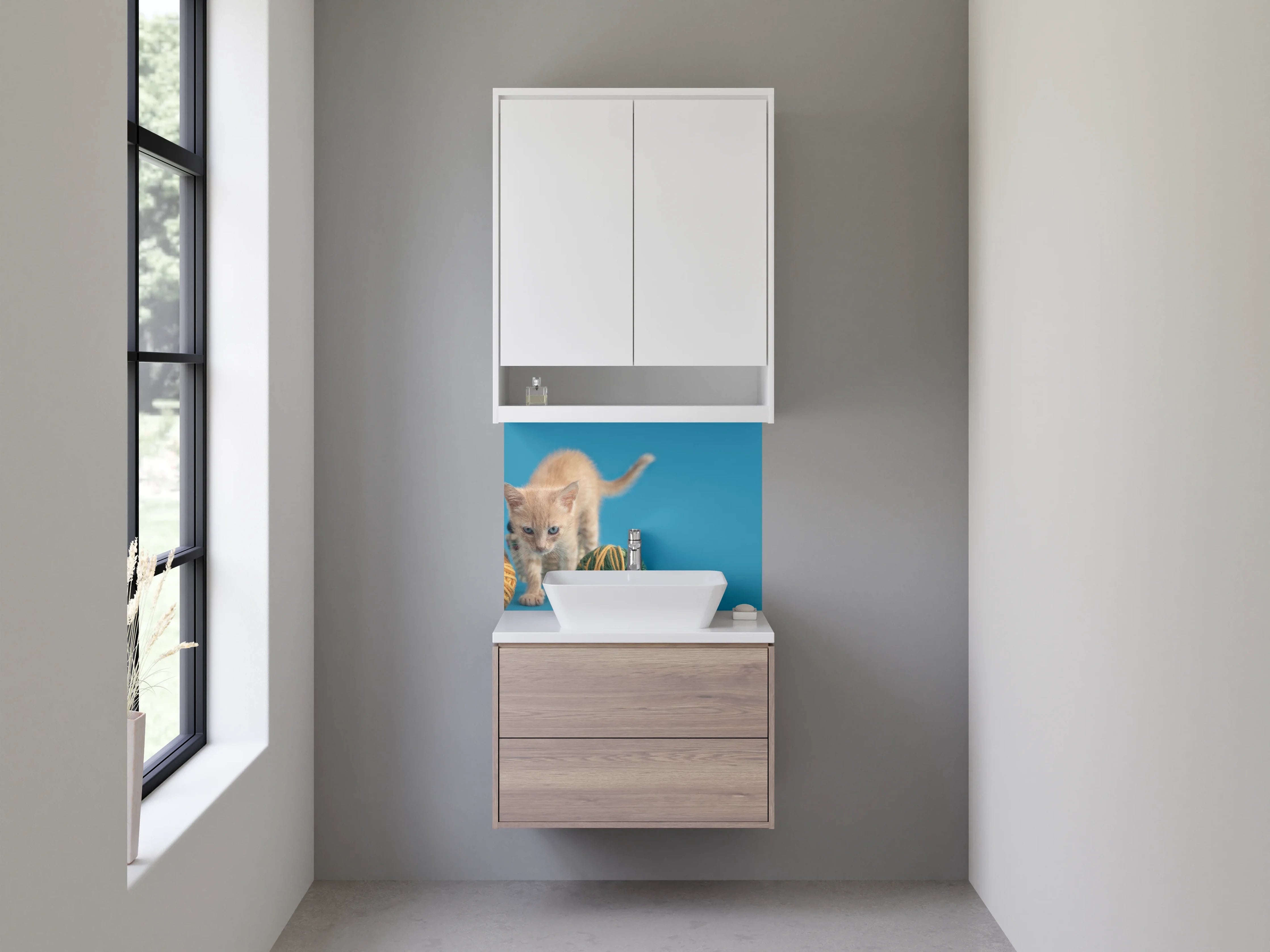 Waschbecken-Rückwand - Katzenbaby mit Wollknäuel auf Blau