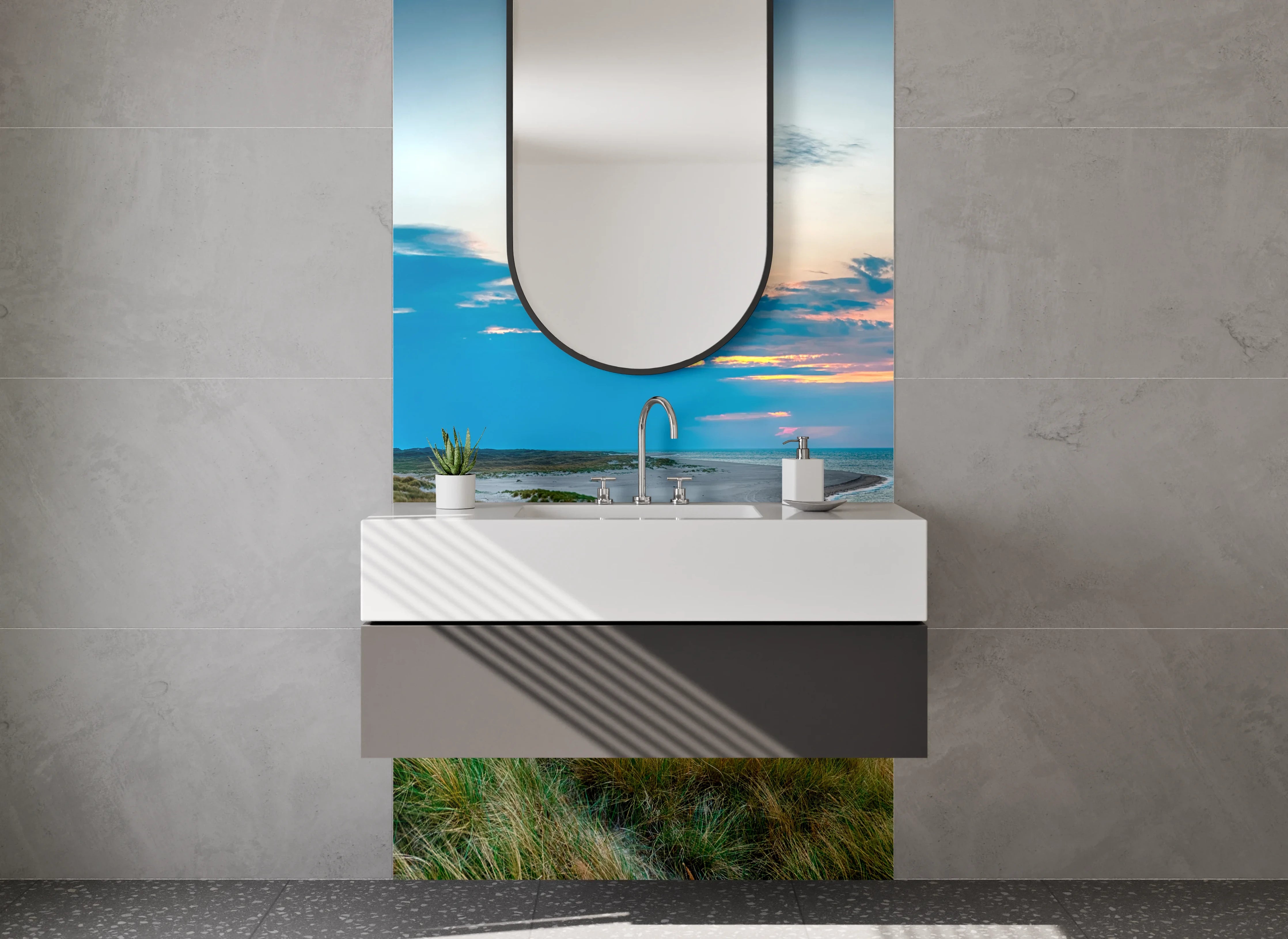 Waschbecken-Rückwand - Leuchtturm am Sonnenuntergang im Panoramabild