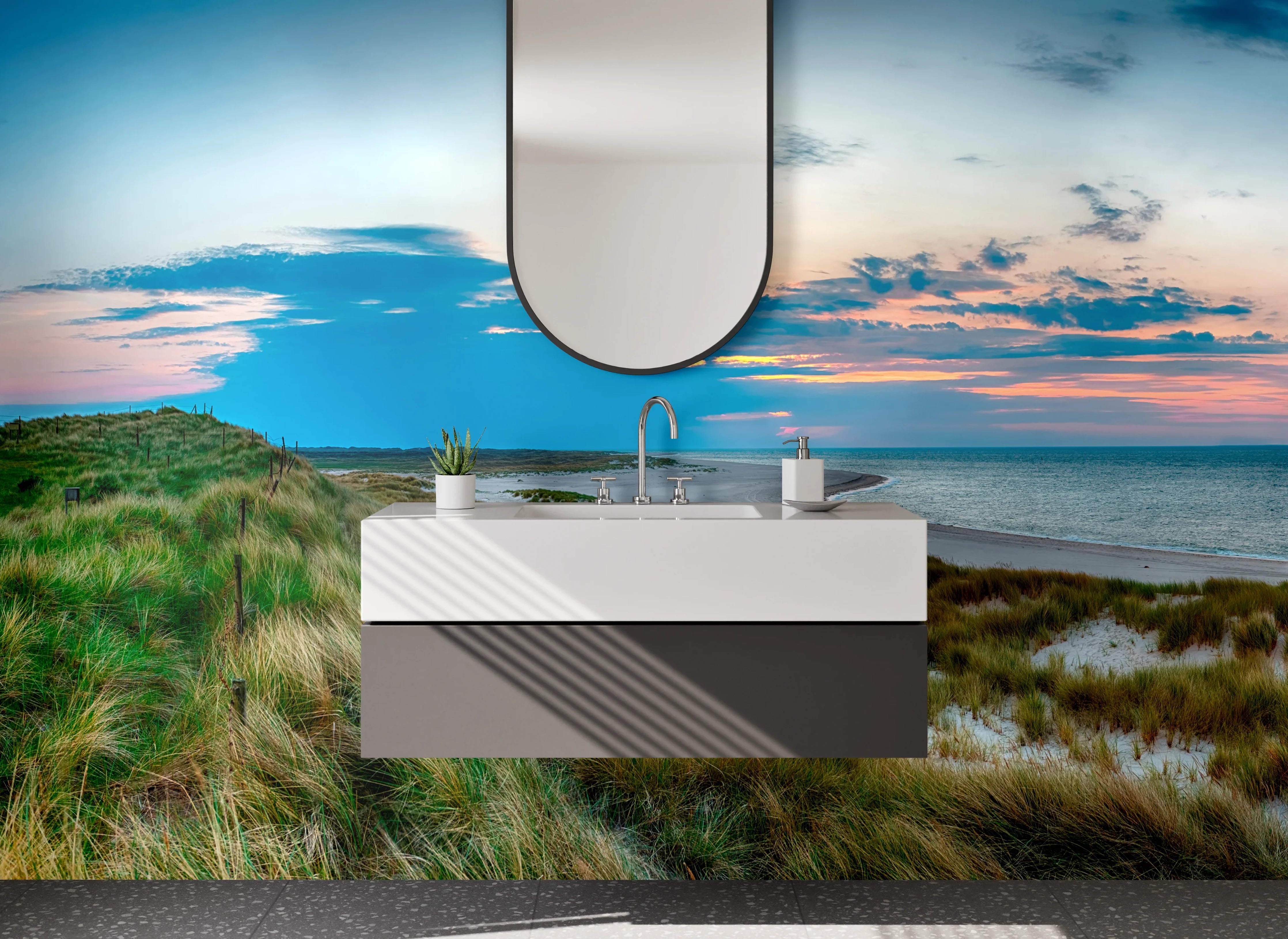 Waschbecken-Rückwand - Leuchtturm am Sonnenuntergang im Panoramabild