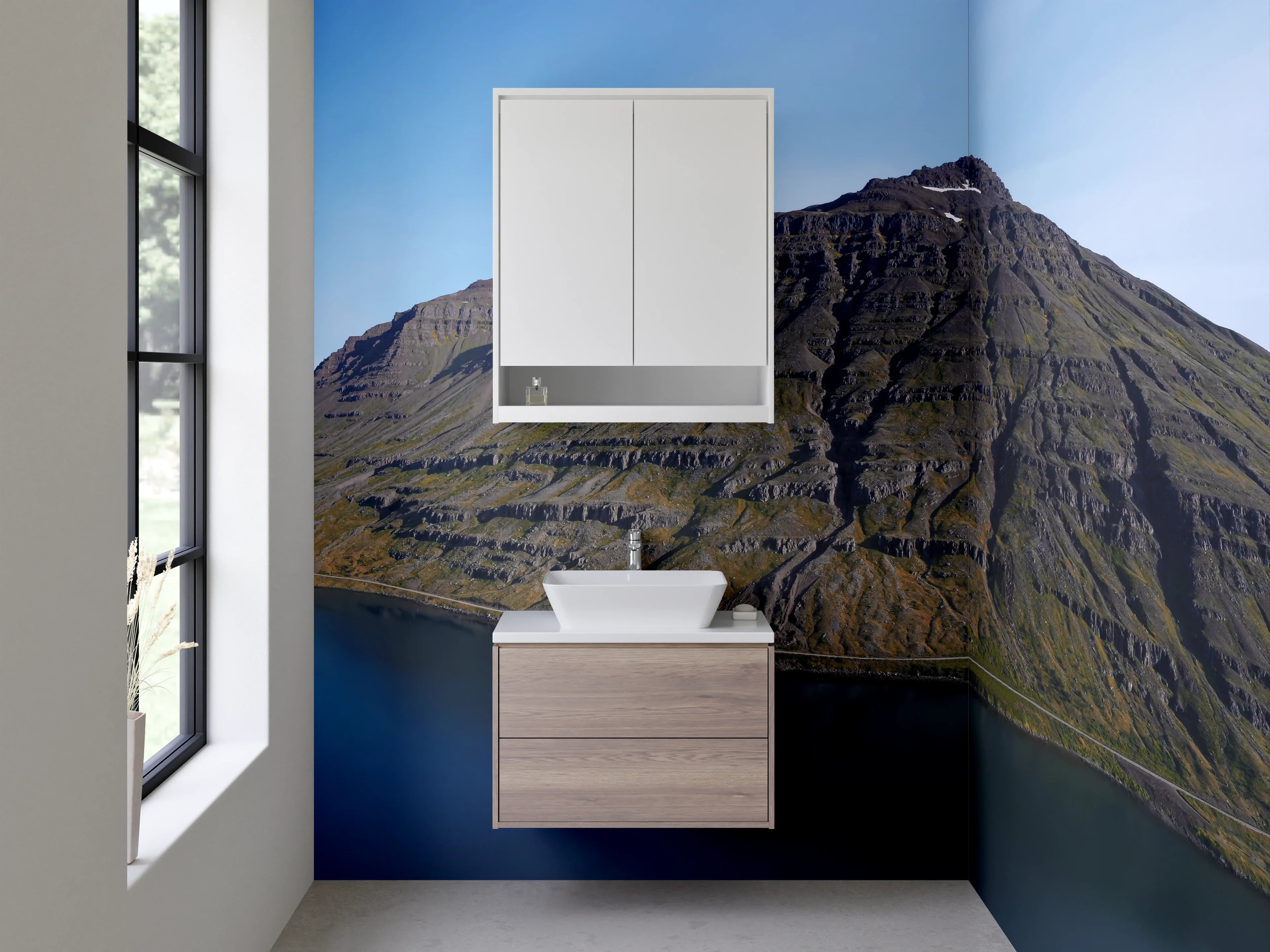 Waschbecken-Rückwand - Majestätischer Berg am See mit klarem Himmel