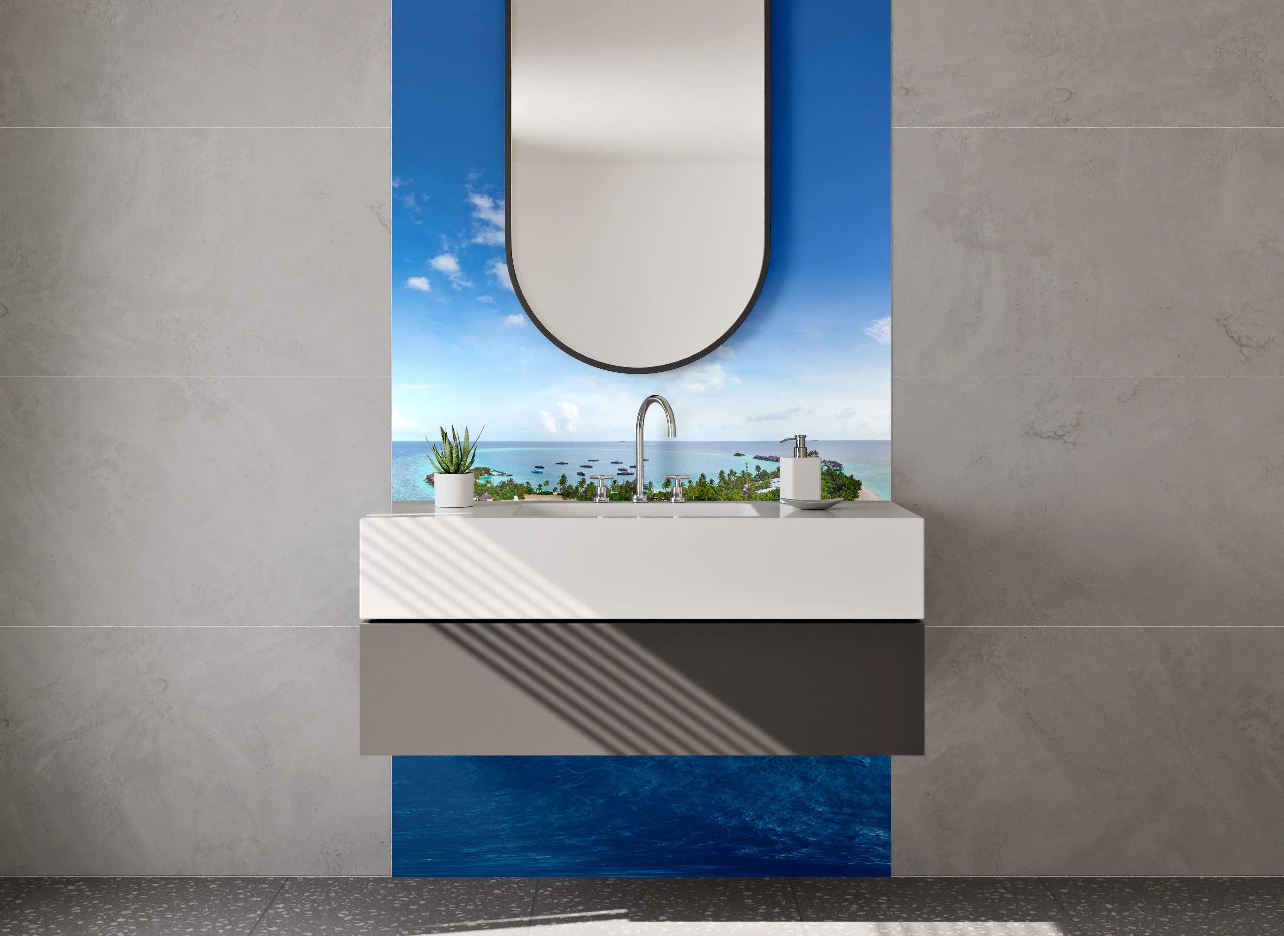 Waschbecken-Rückwand - Paradiesinsel mit klarem Wasser und blauer Himmel