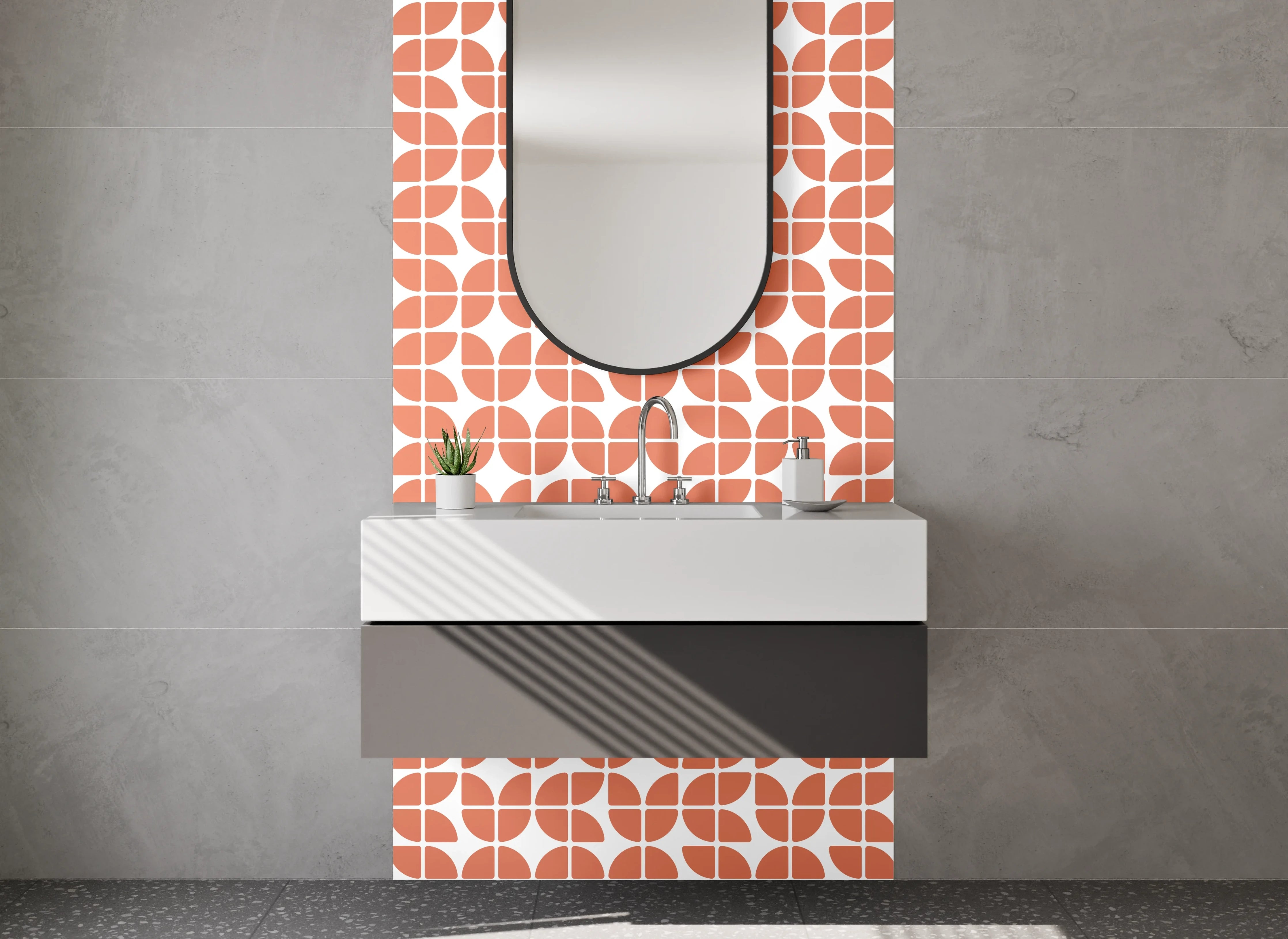Waschbecken-Rückwand - Retro-Chic: Orange mit grauweißem Muster