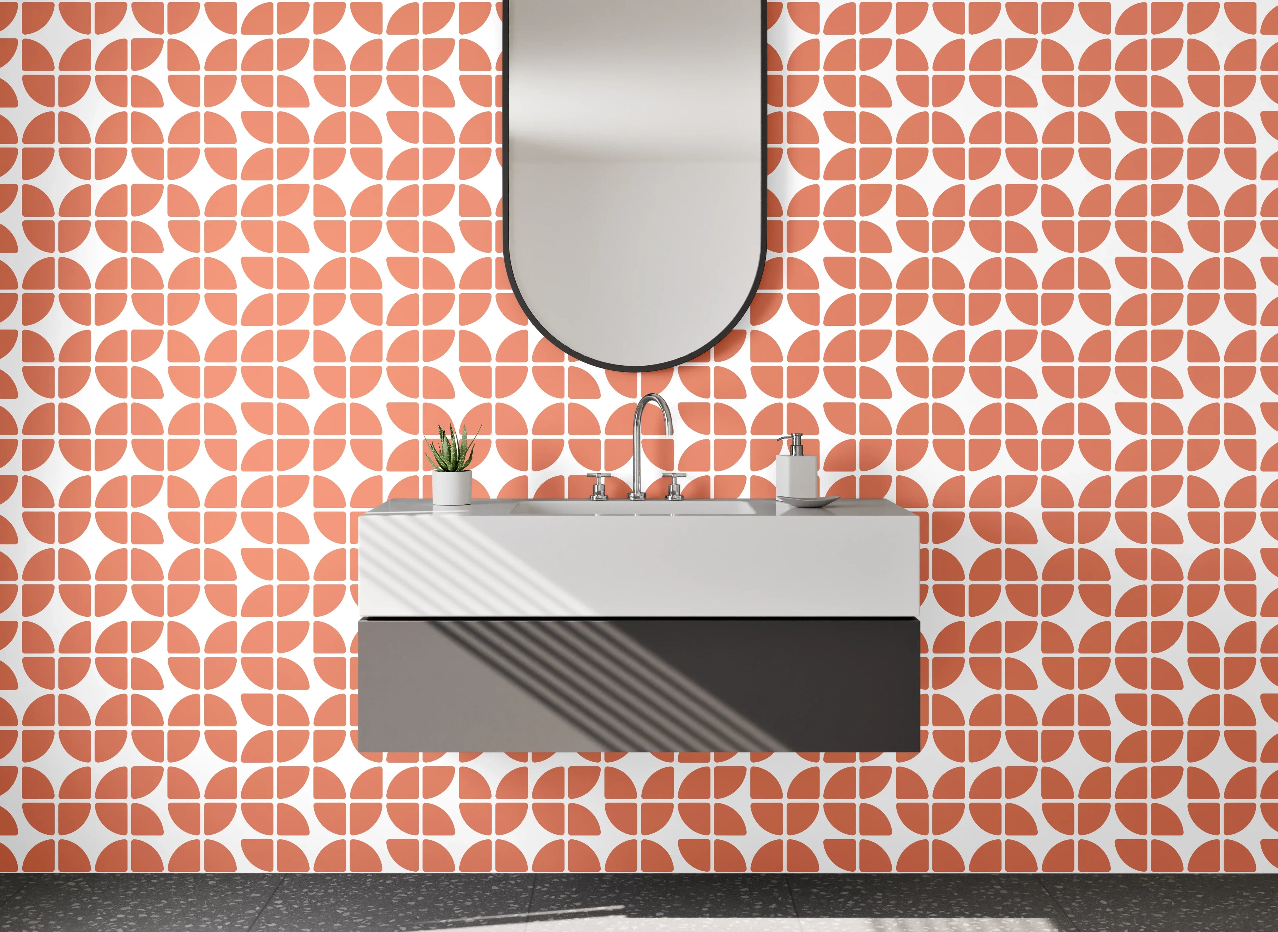 Waschbecken-Rückwand - Retro-Chic: Orange mit grauweißem Muster
