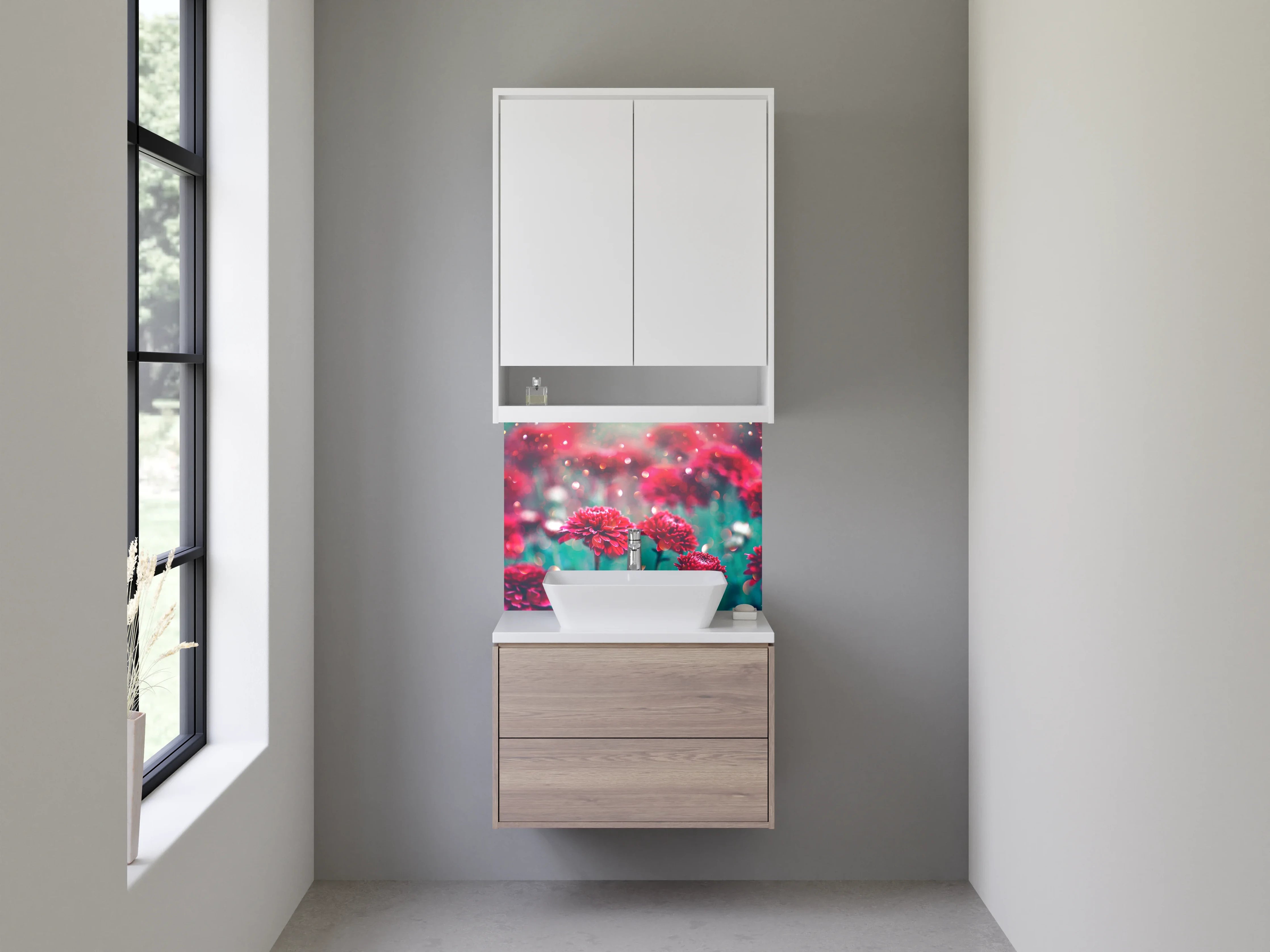 Waschbecken-Rückwand - Rote Blüten im magischen Licht