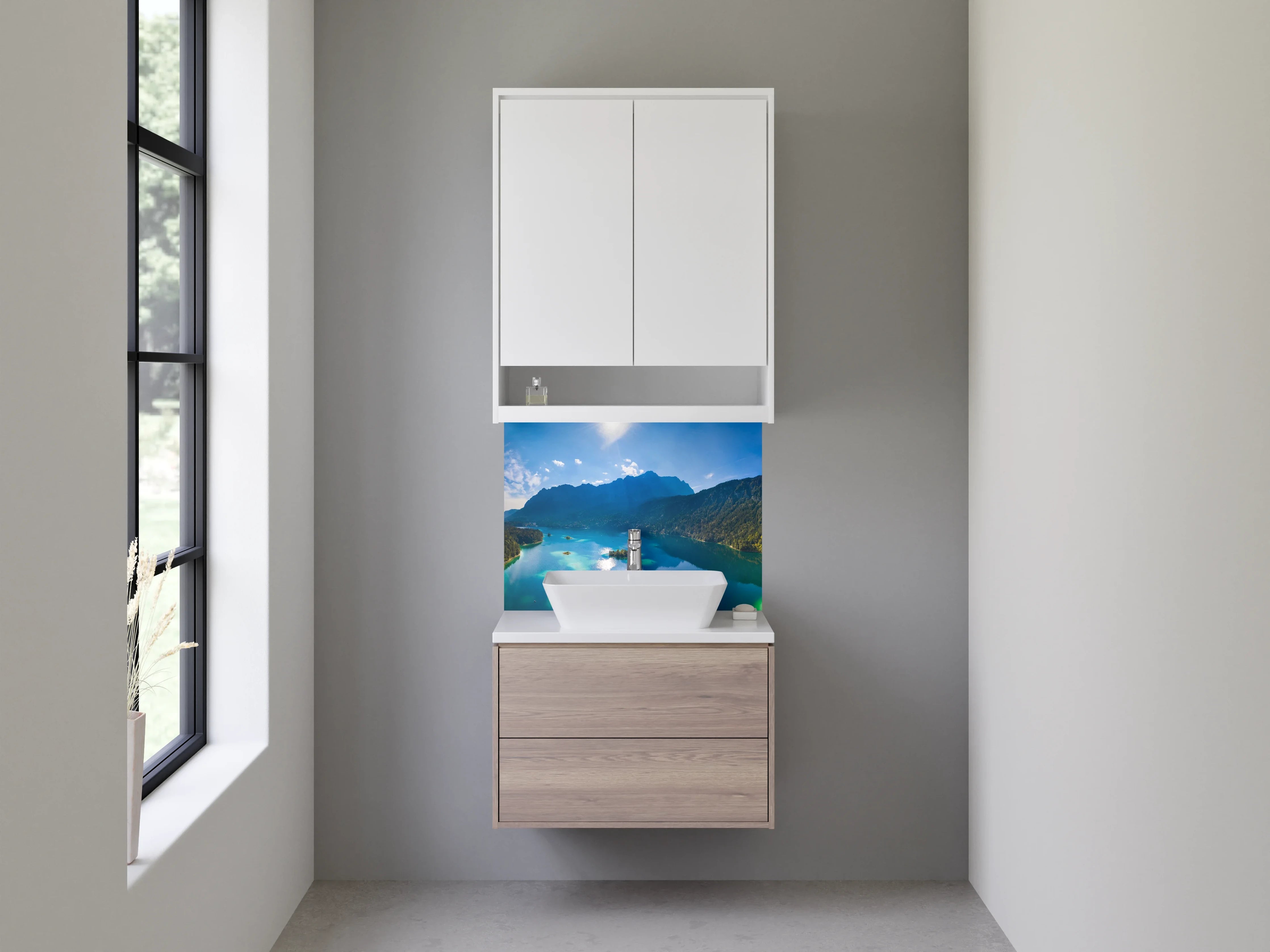 Waschbecken-Rückwand - Silbergraue Stille am Gebirgssee