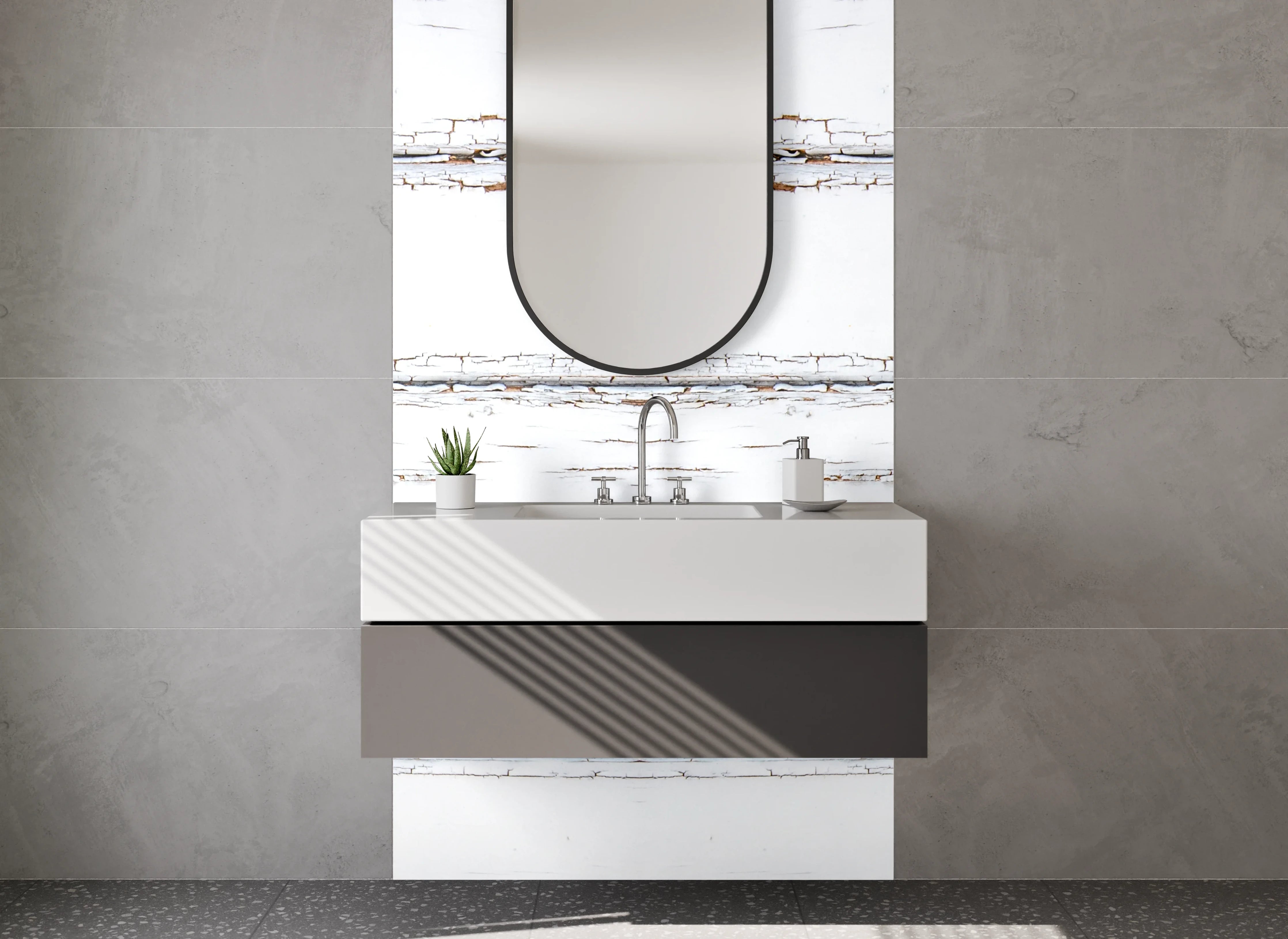 Waschbecken-Rückwand - Weiße Holzvertäfelung mit Patina