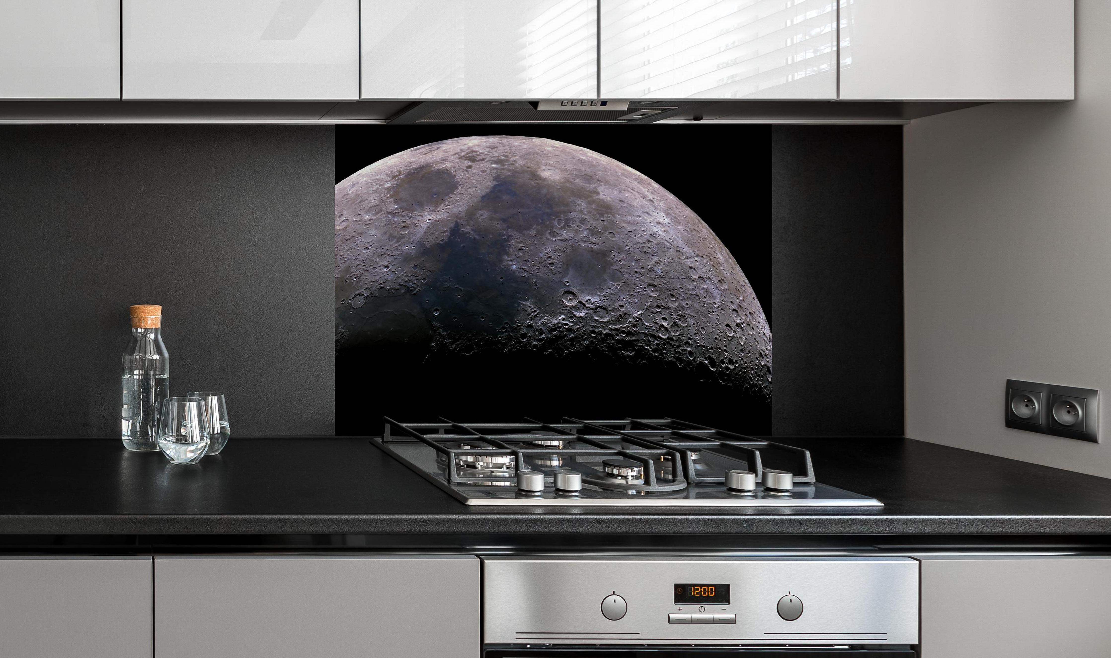 Spritzschutz - Detailreiches Bild einer Mondsichel