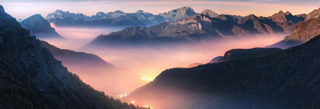 Küchenrückwand - Nebliger Blick auf Dolomiten