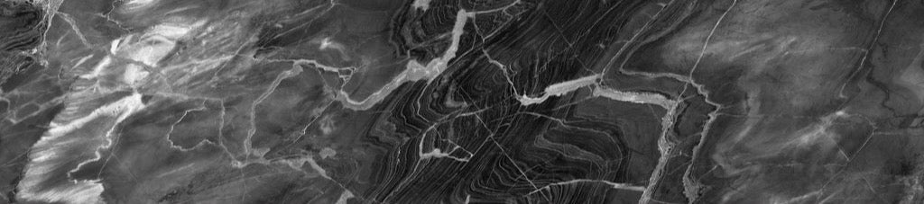 Küchenrückwand - Schwarzer Marmor mit weißen Adern