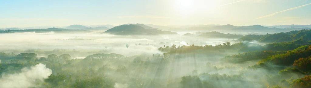 Küchenrückwand - Sonnenaufgang in den Bergen Myanmars