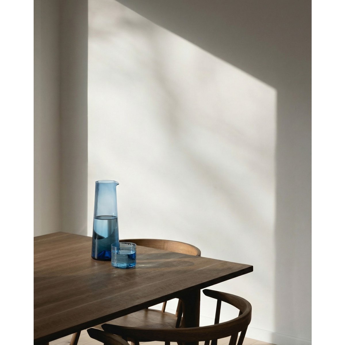 Der Azure Hammered Low Tumbler – Blau