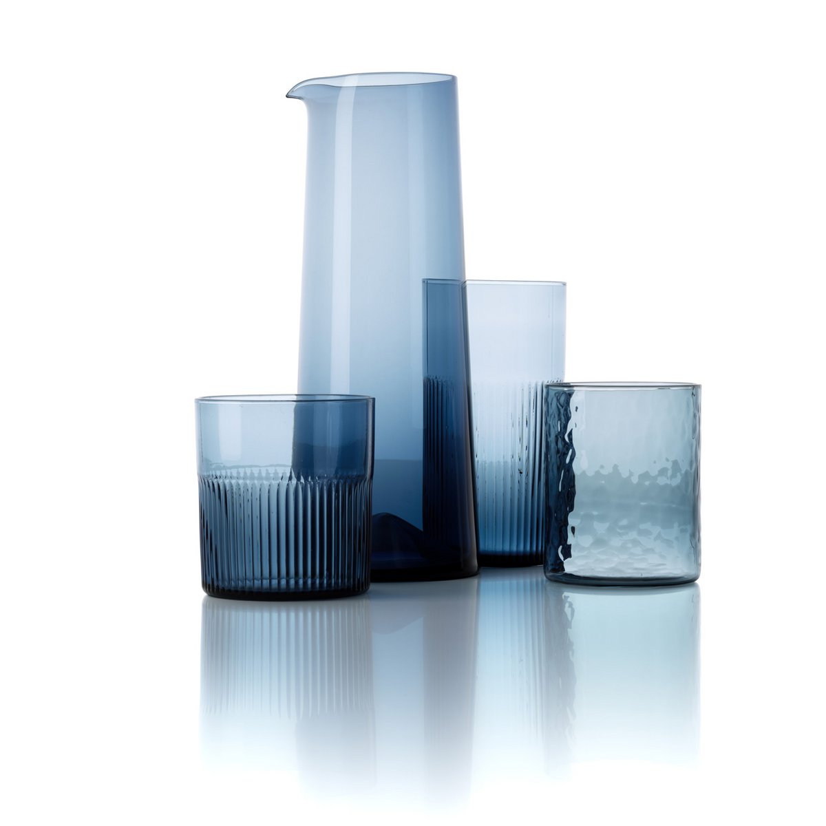 Der Azure Rippled Low Tumbler – Blau