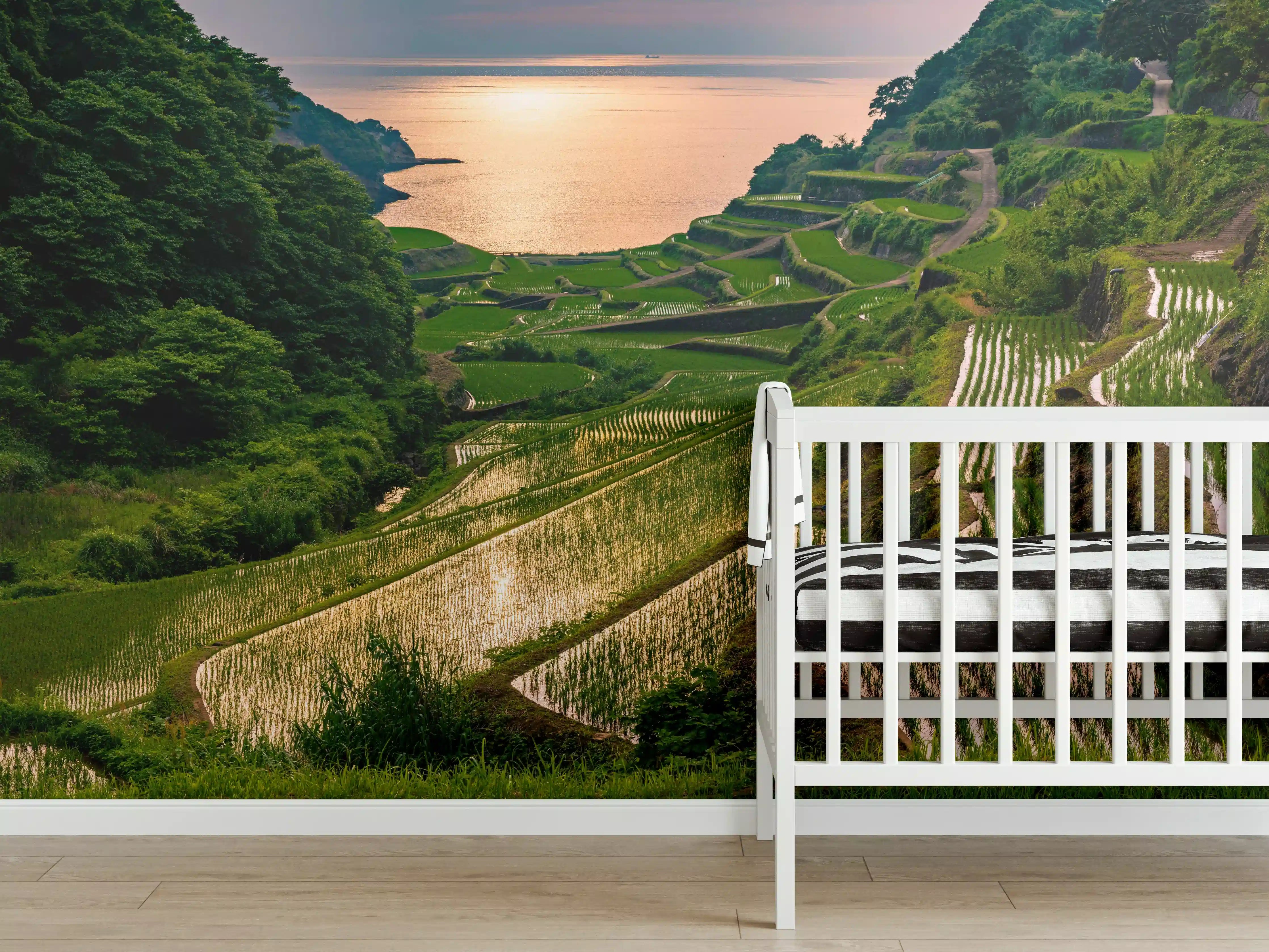 Babyzimmer Wandgestaltung - Abendlicher Blick japanische Berglandschaft