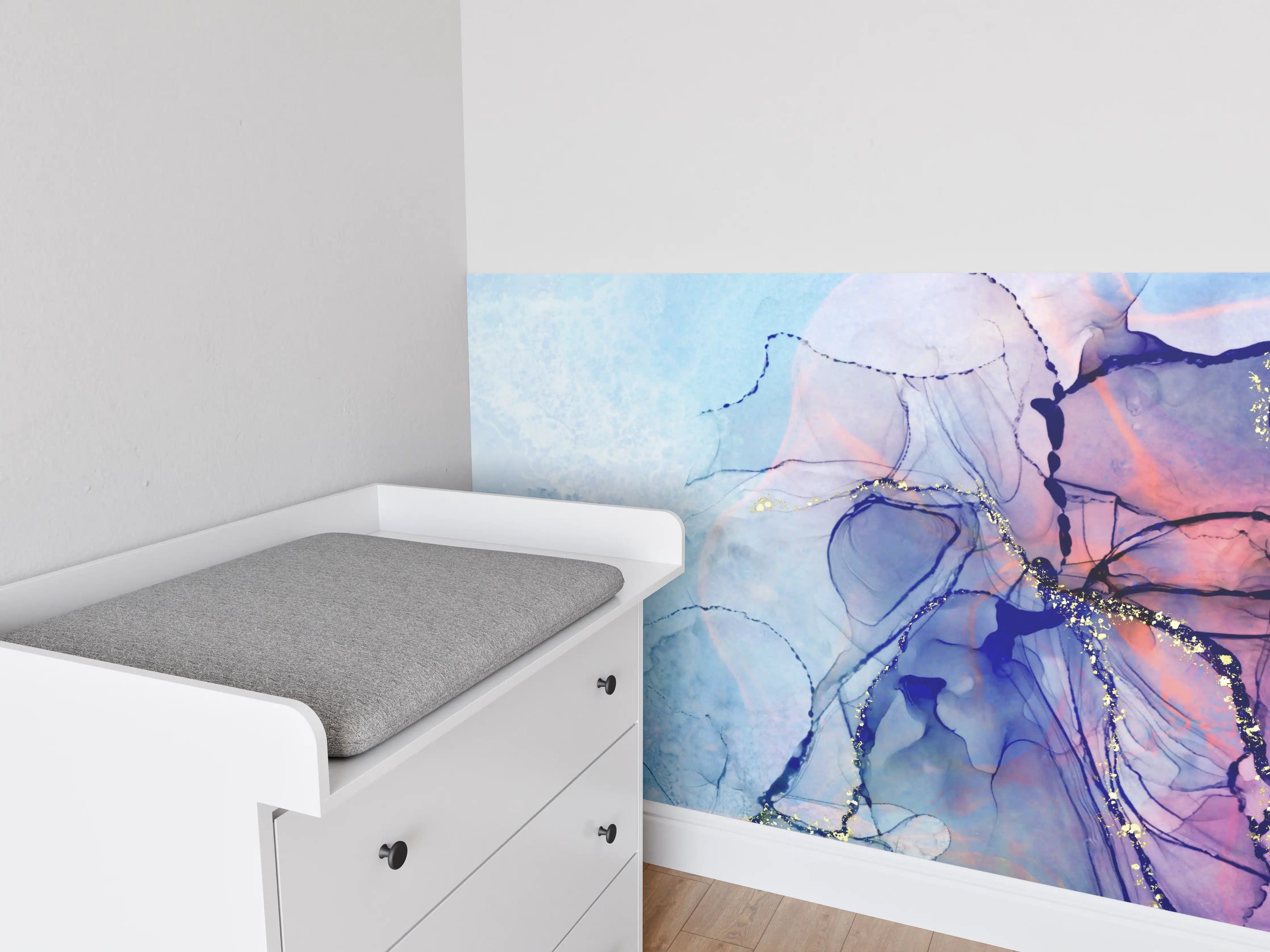 Babyzimmer Wandgestaltung - Abstrakte Tinte mit Goldelementen