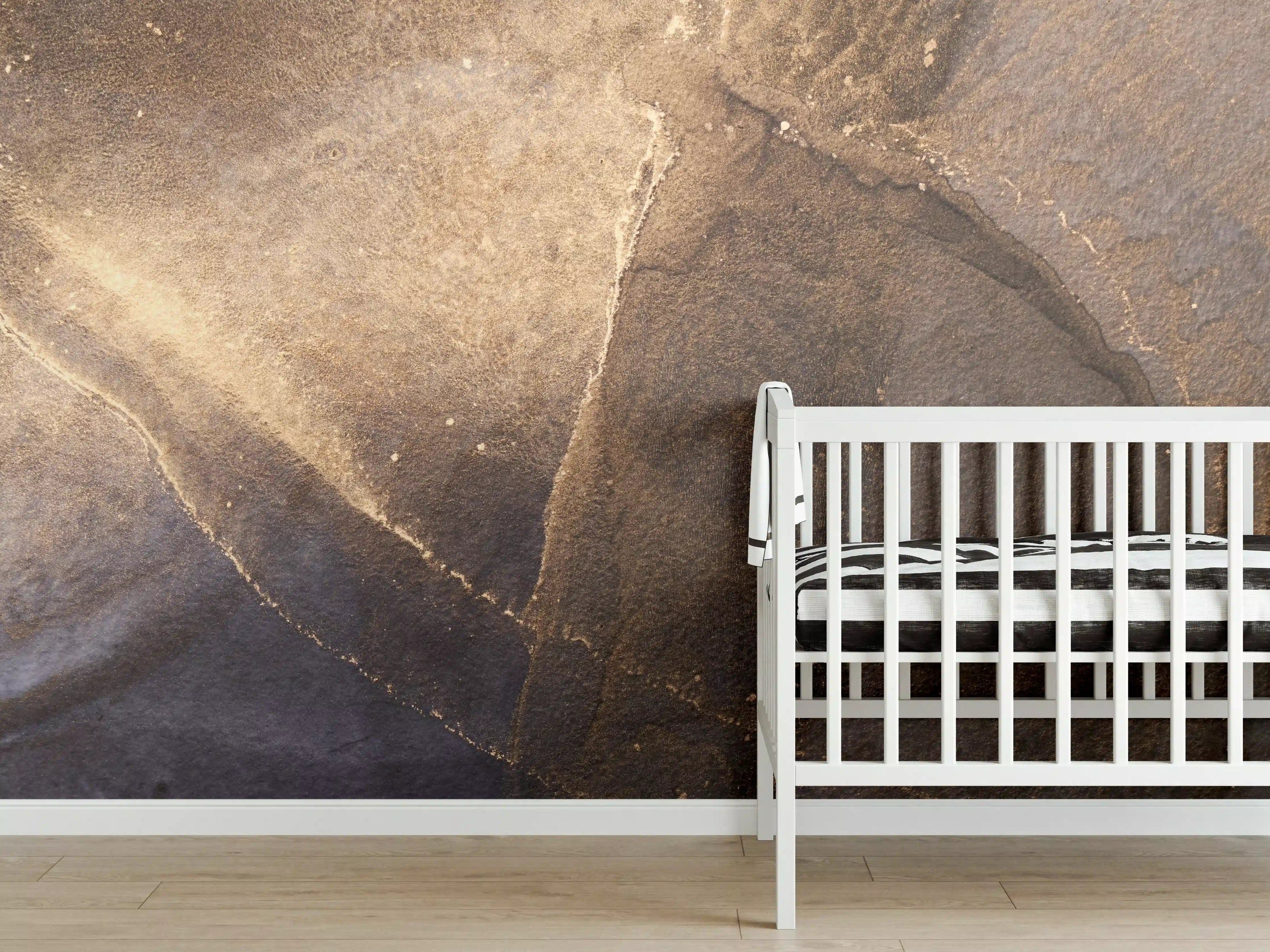Babyzimmer Wandgestaltung - Abstrakte dunkle Tinte mit Goldelementen