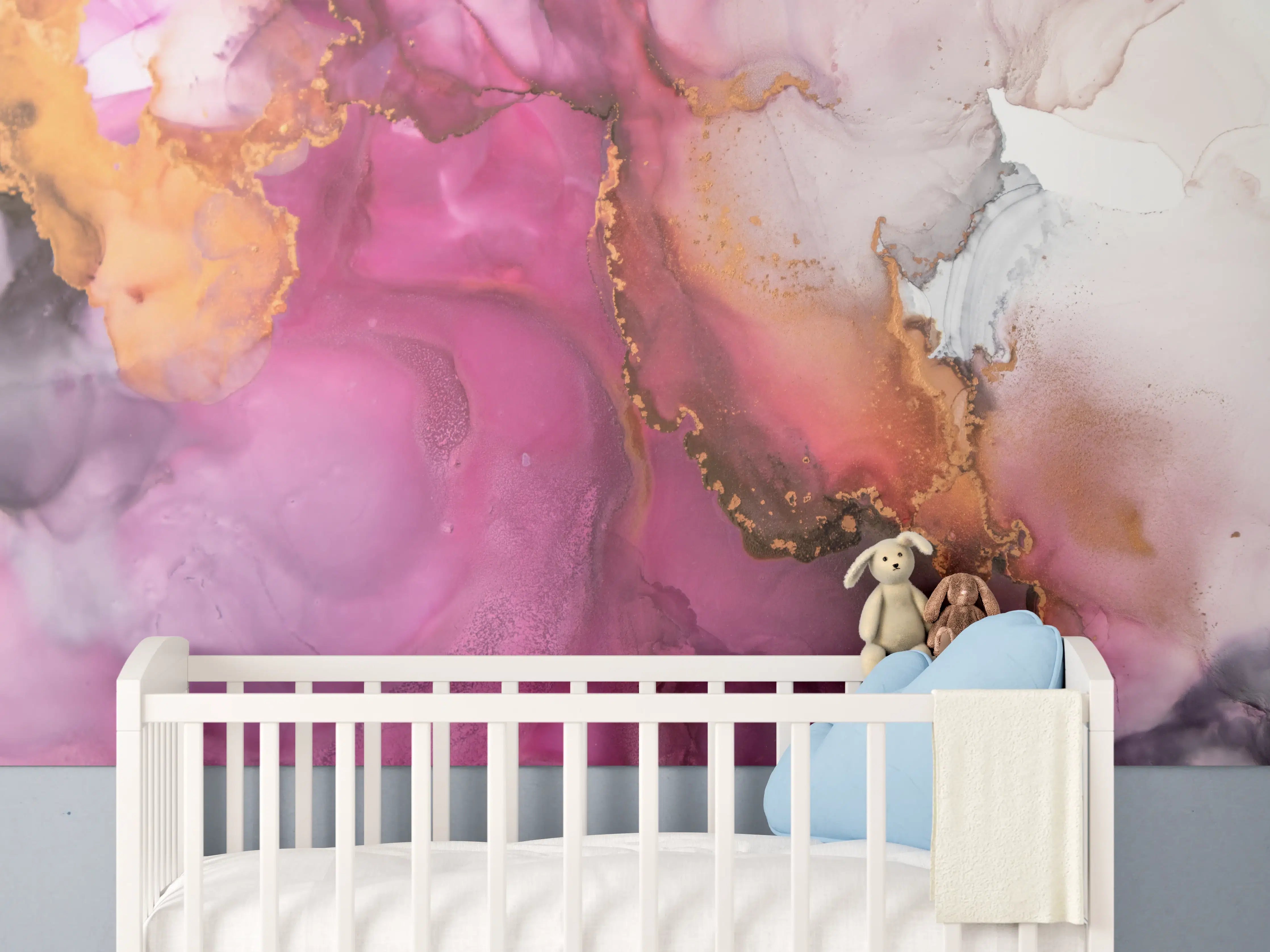 Babyzimmer Wandgestaltung - Abstrakte pinke Tinte mit Goldelementen