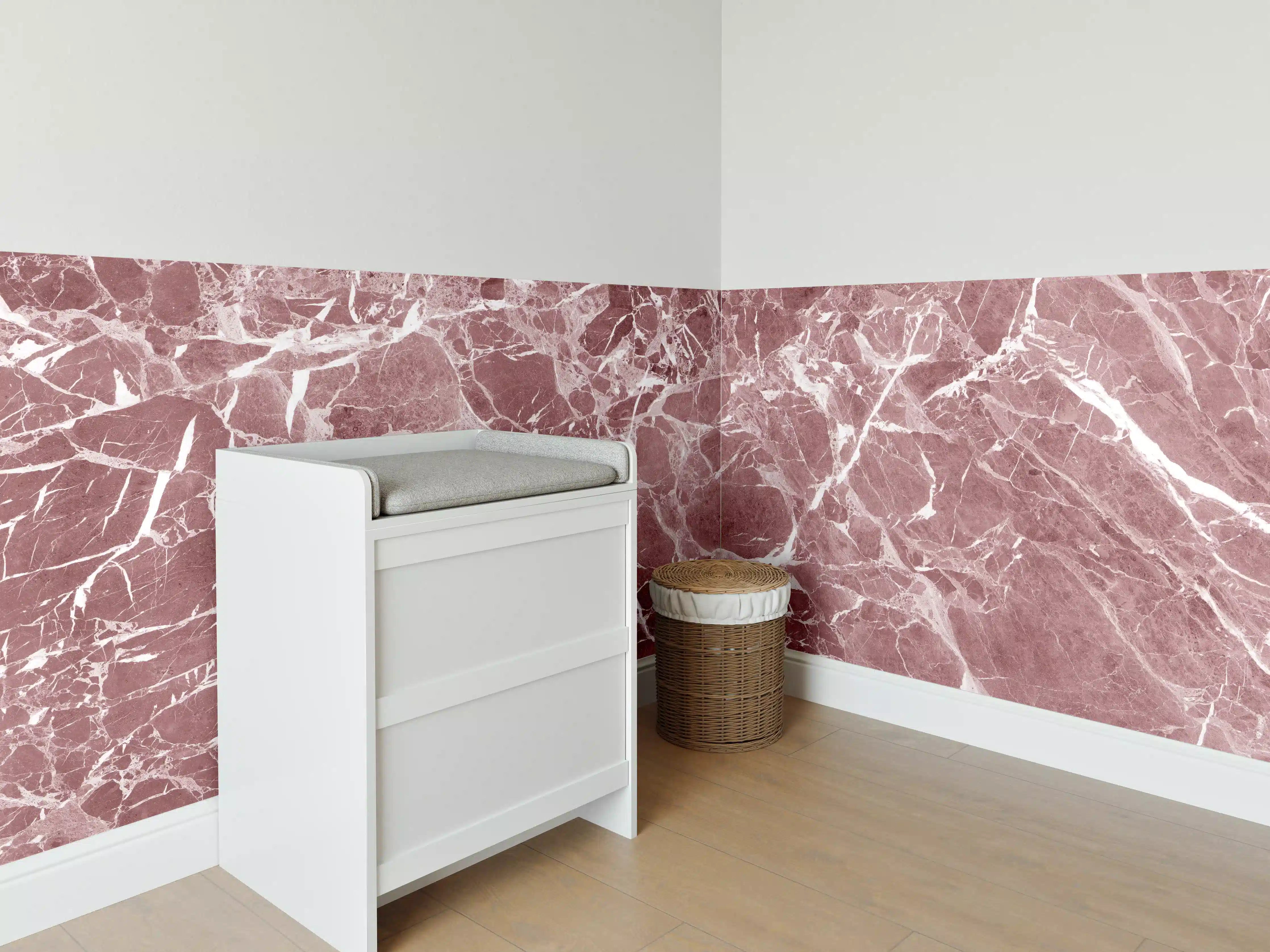 Babyzimmer Wandgestaltung - Abstrakter roter Marmor Textur