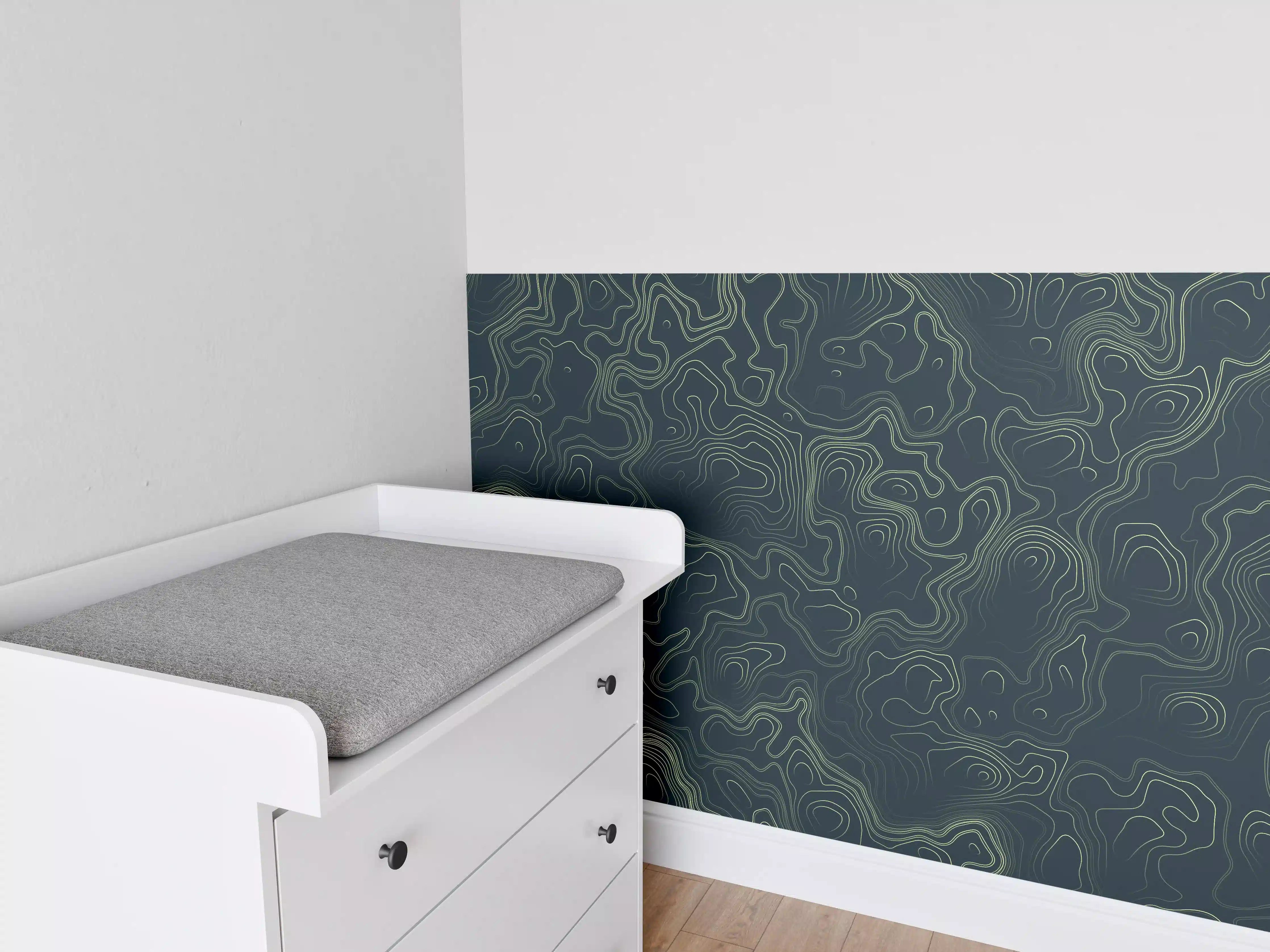 Babyzimmer Wandgestaltung - Abstraktes Muster auf gräulichem Hintergrund