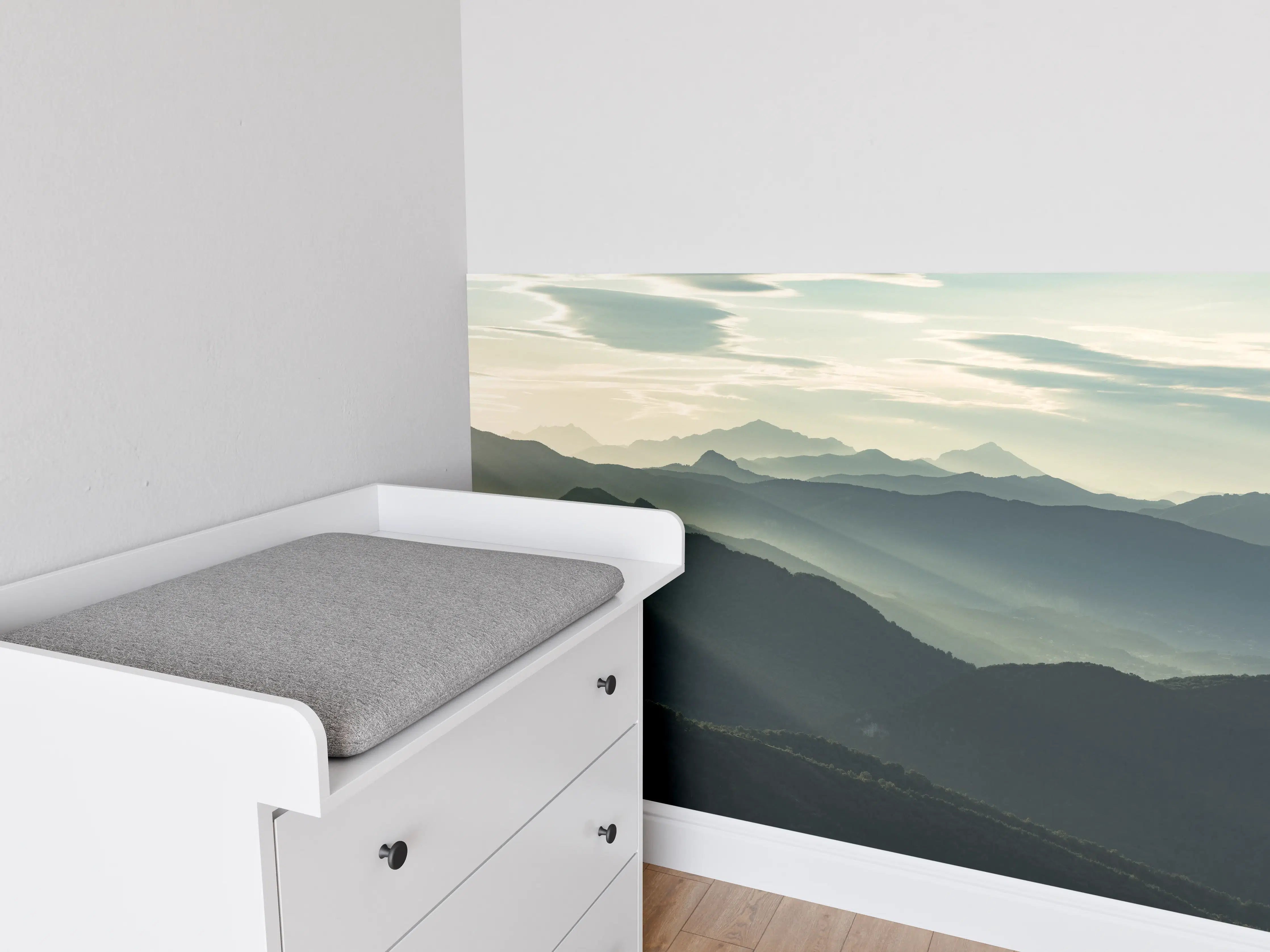 Babyzimmer Wandgestaltung - Alpen Morgenlicht Silhouetten