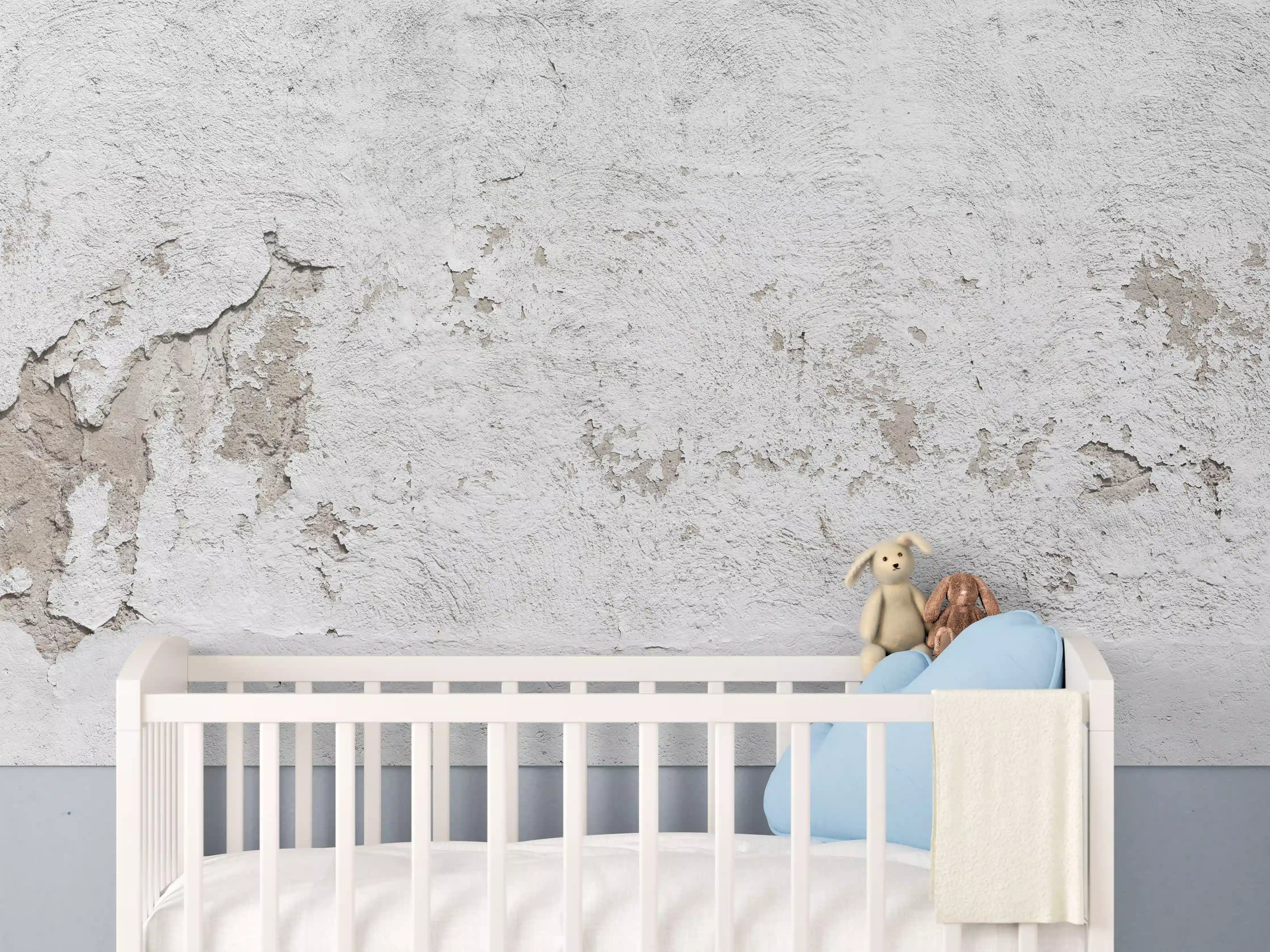 Babyzimmer Wandgestaltung - Alte Mauer mit abblätterndem Putz