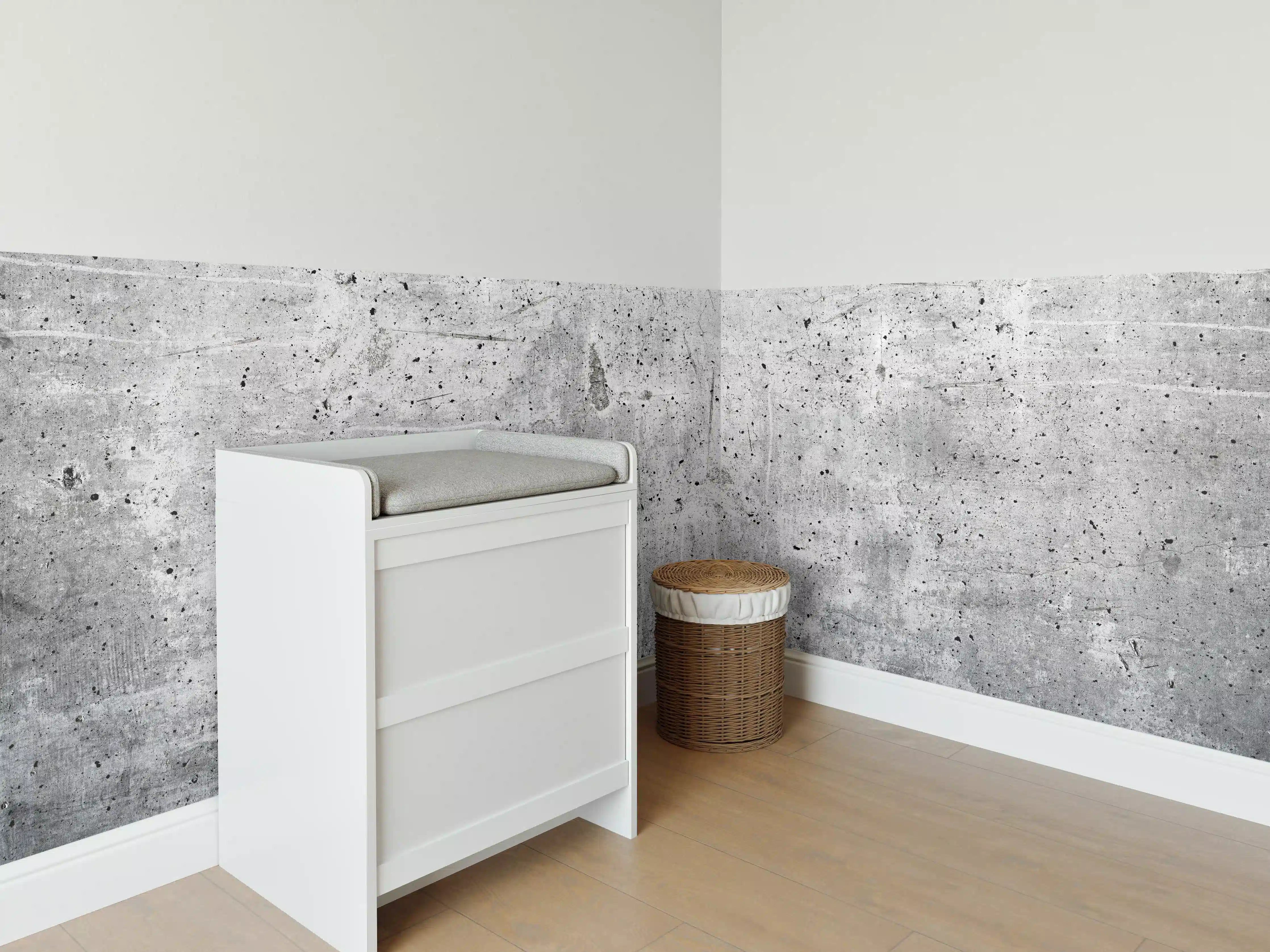 Babyzimmer Wandgestaltung - Alte graue Betonwand