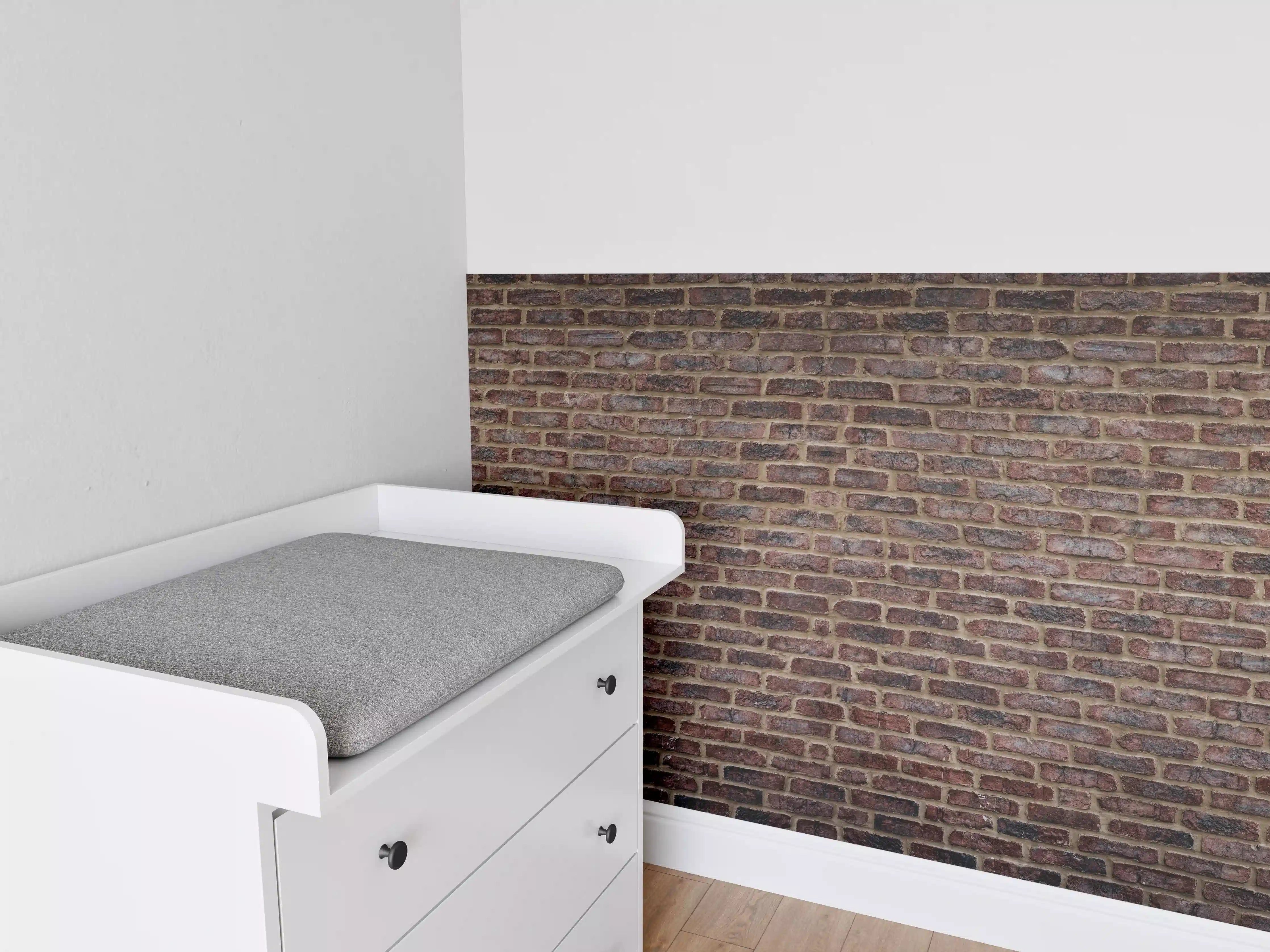 Babyzimmer Wandgestaltung - Alte rötliche Ziegelwand
