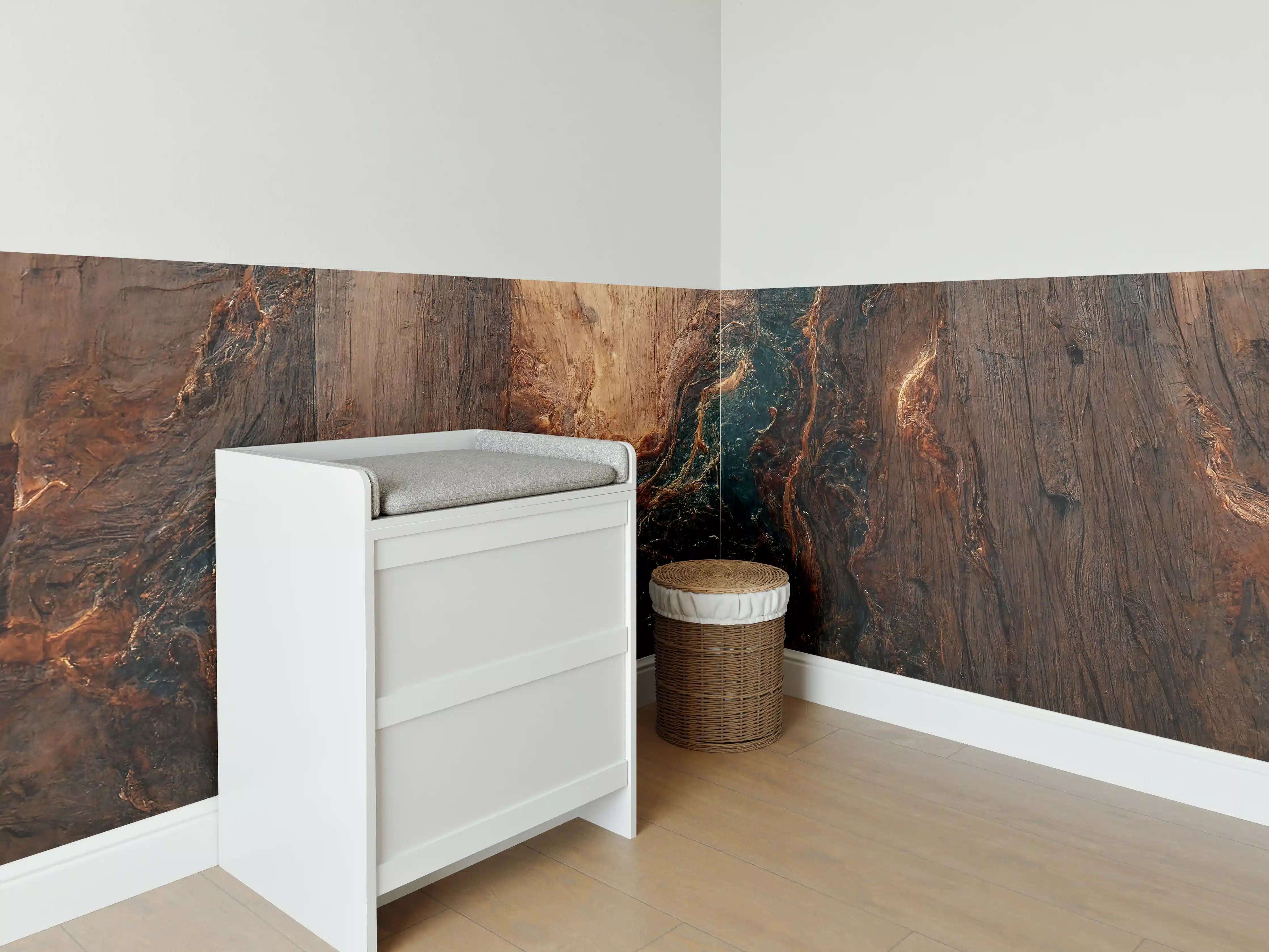 Babyzimmer Wandgestaltung - Alter Holzhintergrund mit blauem Harz