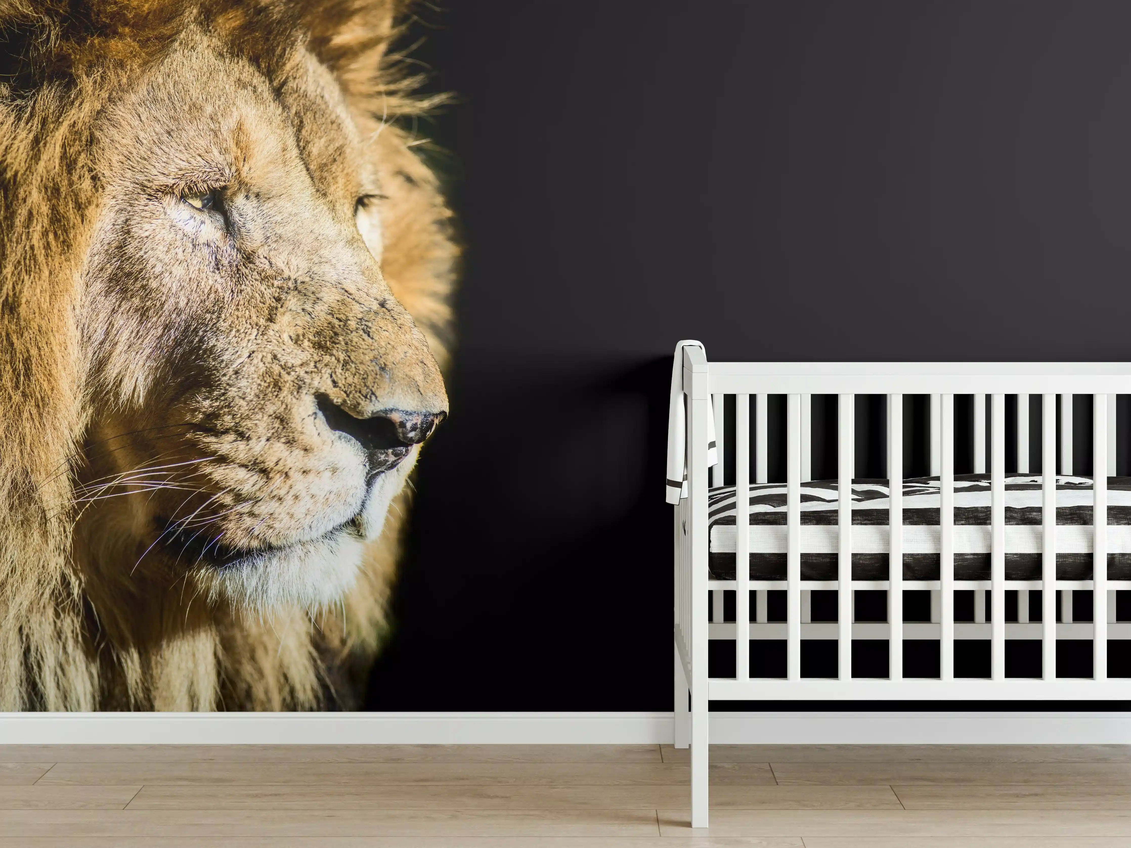 Babyzimmer Wandgestaltung - Alter Löwe auf schwarzem Hintergrund
