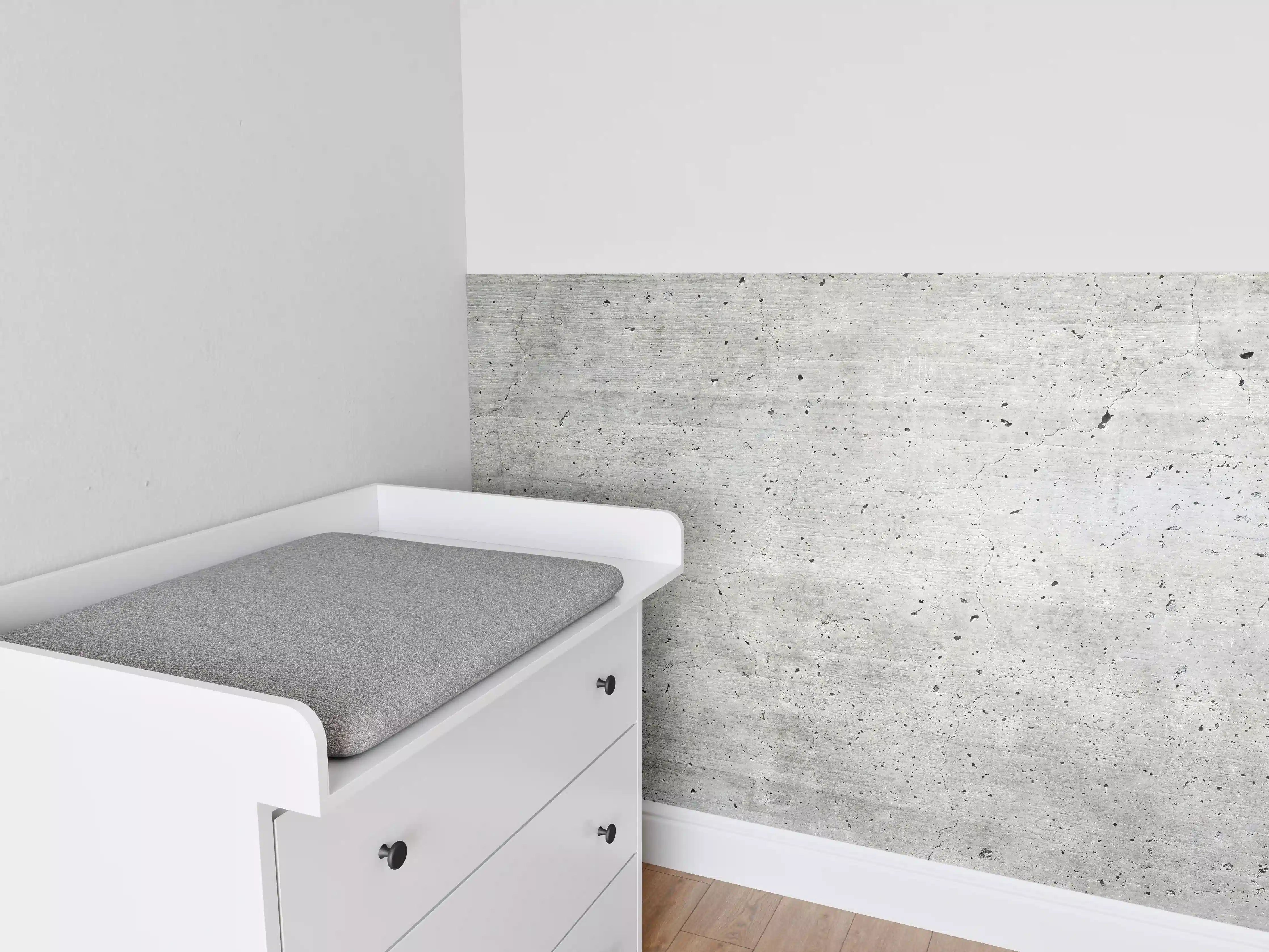 Babyzimmer Wandgestaltung - Alter gräulicher Beton
