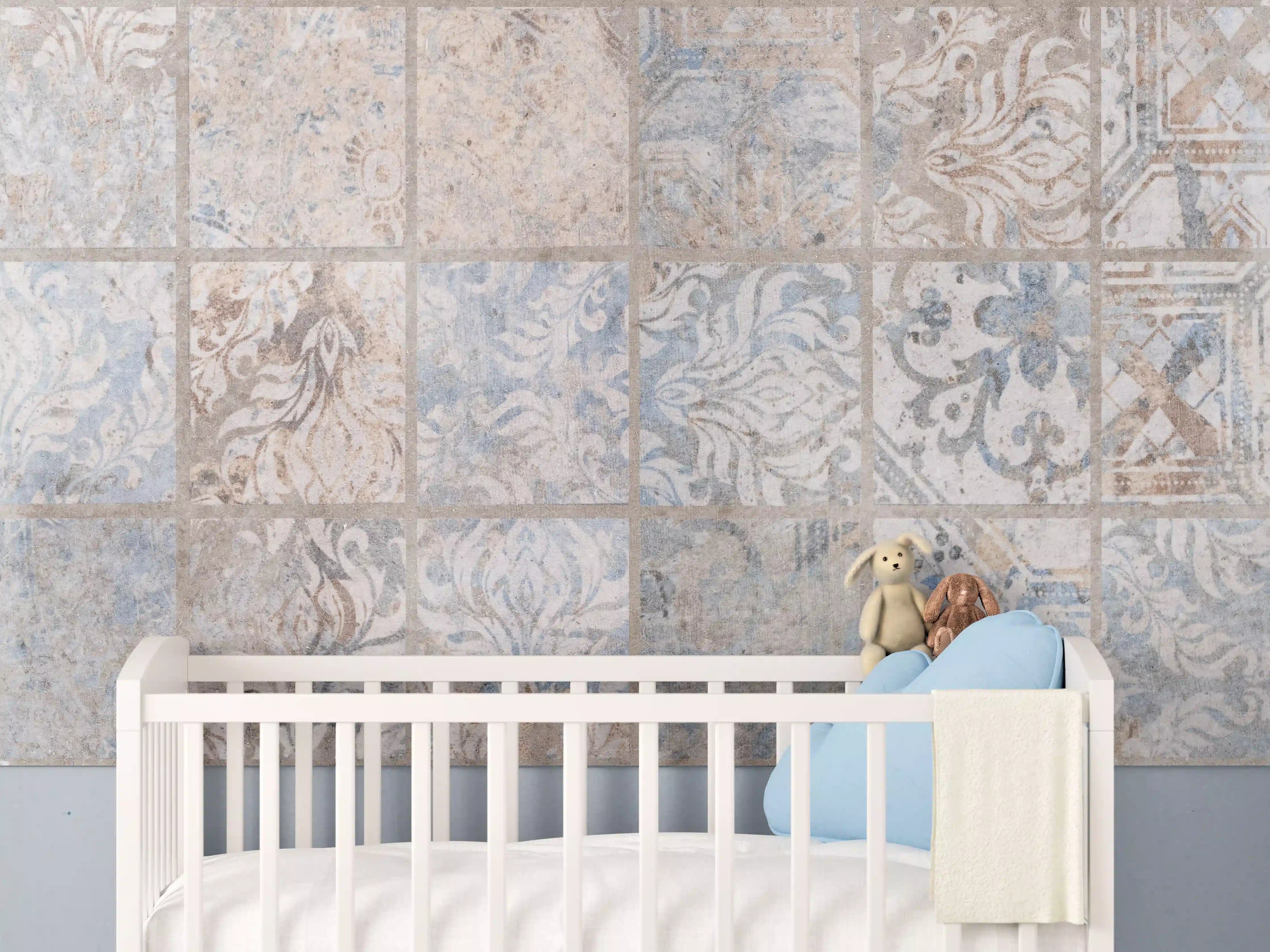 Babyzimmer Wandgestaltung - Altes blau-braun Patchwork Motiv