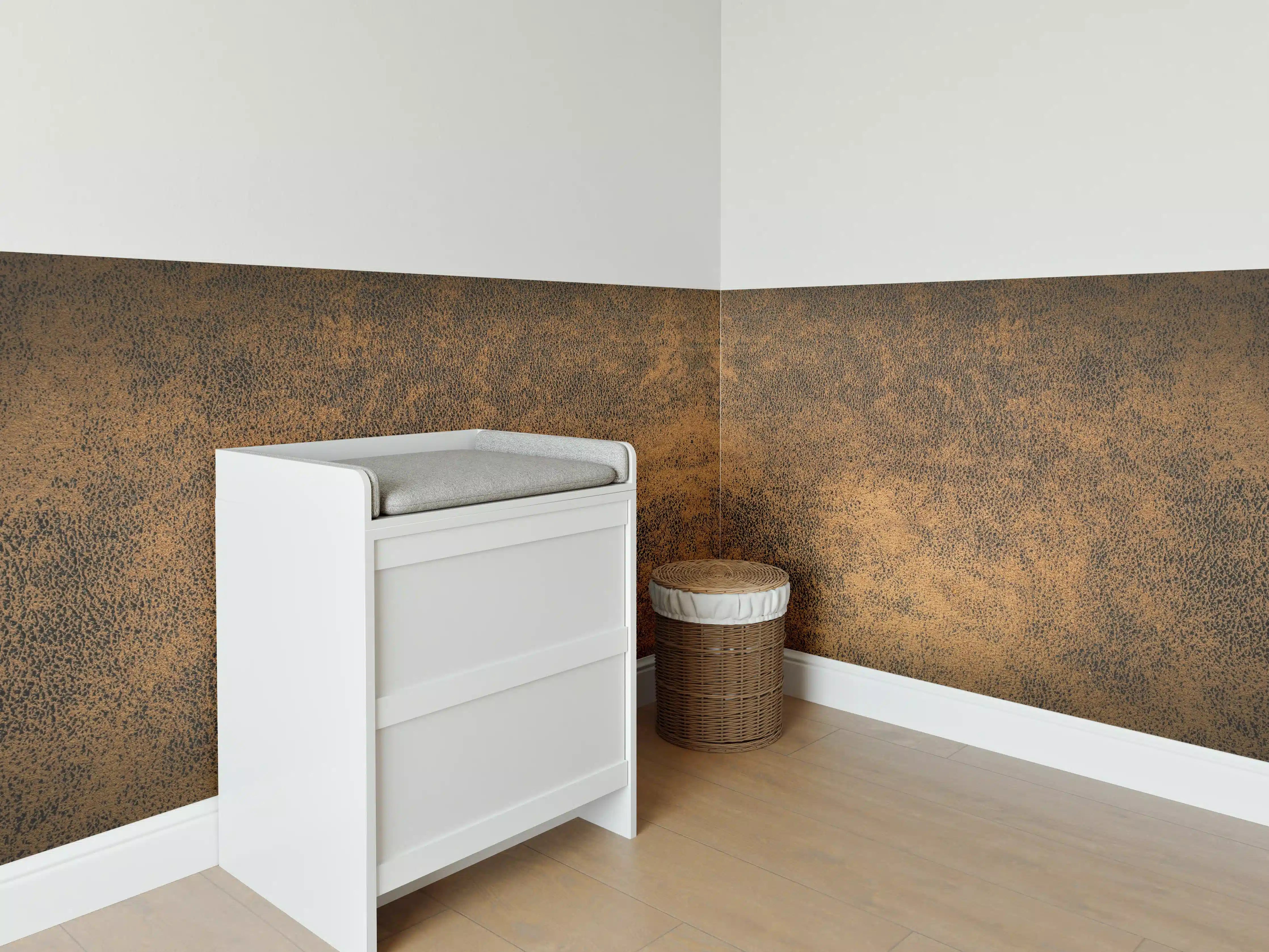 Babyzimmer Wandgestaltung - Altes braunes rustikales Leder