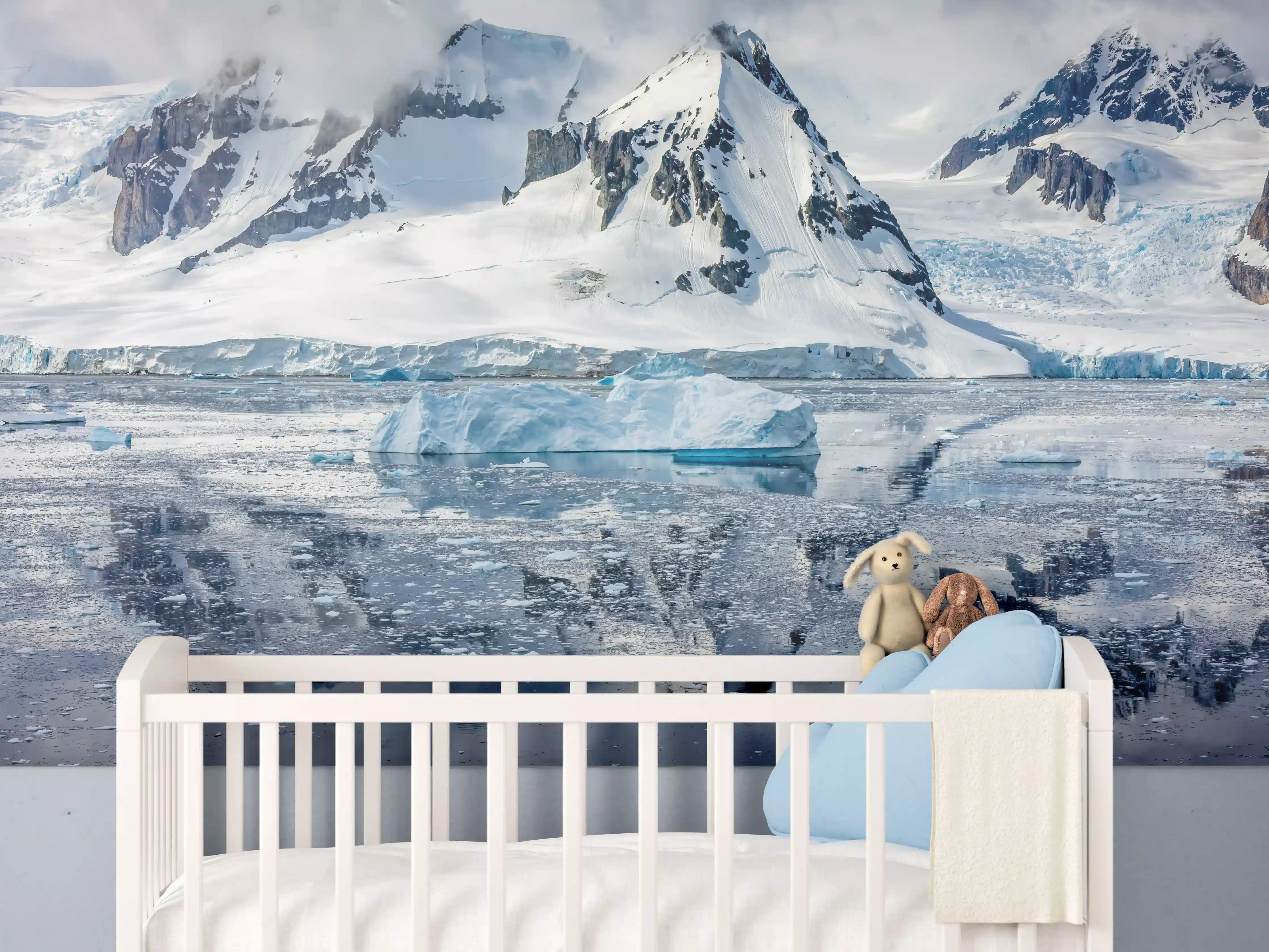 Babyzimmer Wandgestaltung - Antarktische Eisberg-Reflexion