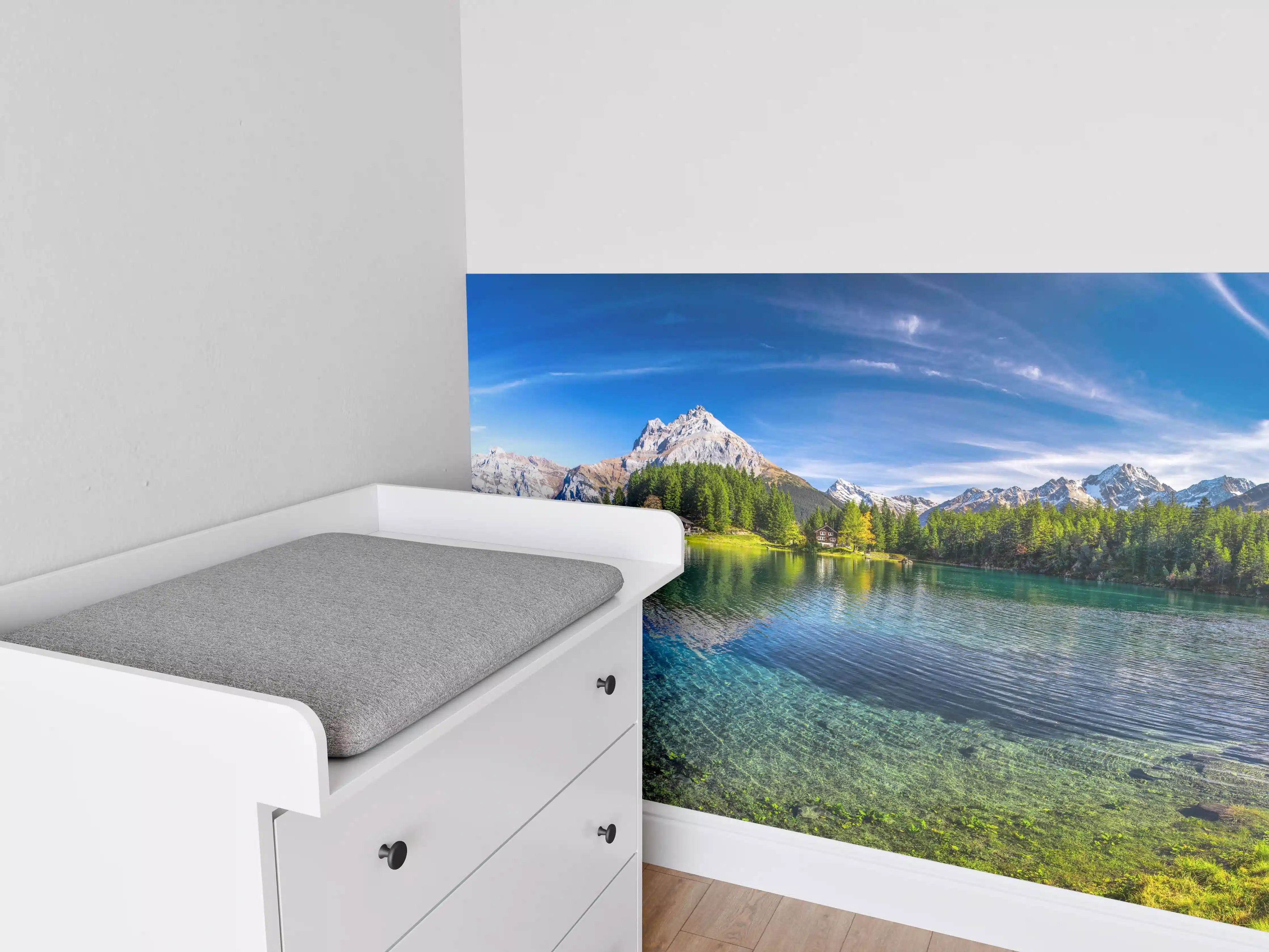 Babyzimmer Wandgestaltung - Arnisee in schweizer Alpen