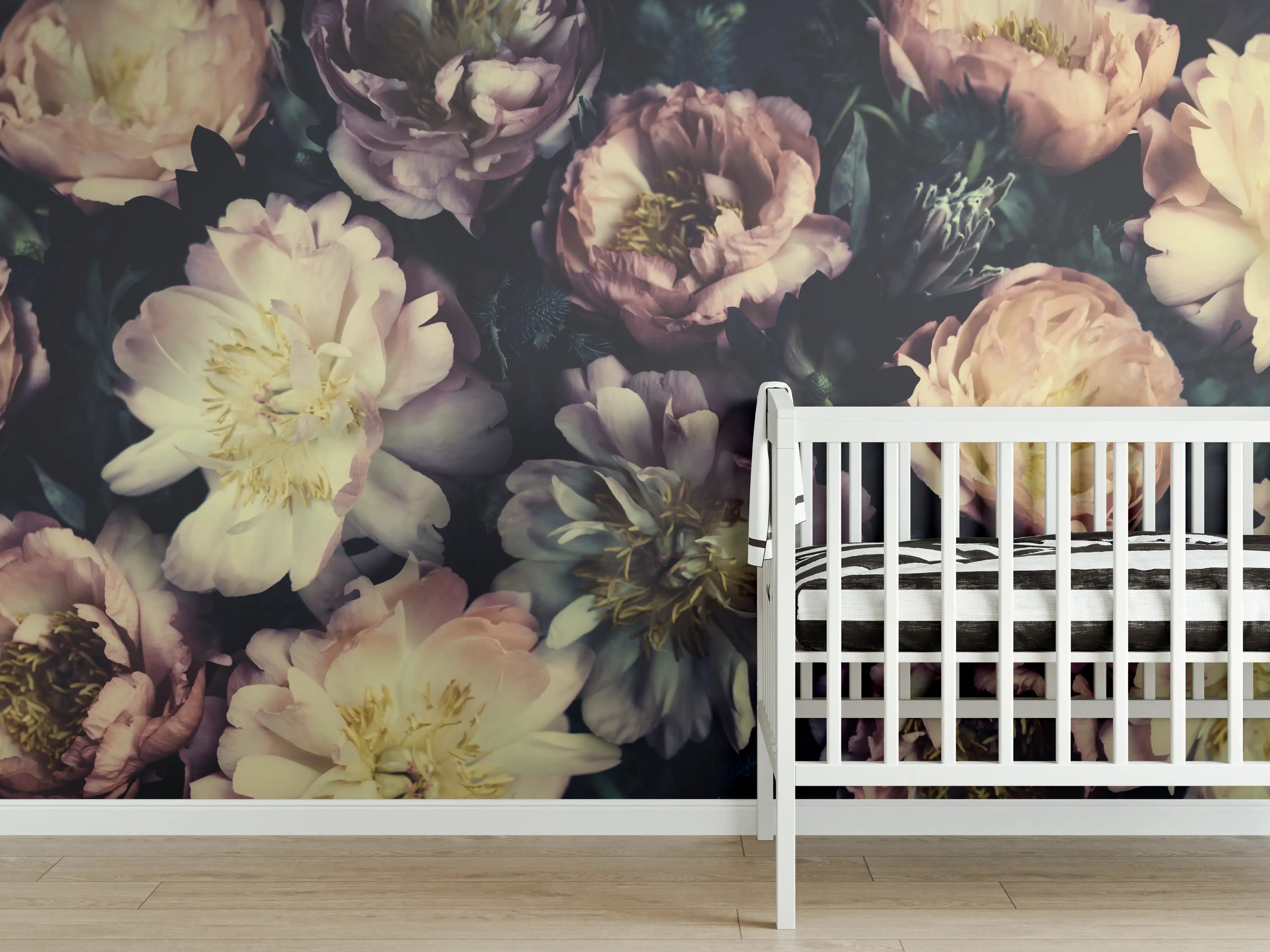 Babyzimmer Wandgestaltung - Atemberaubende Pfingstrosen