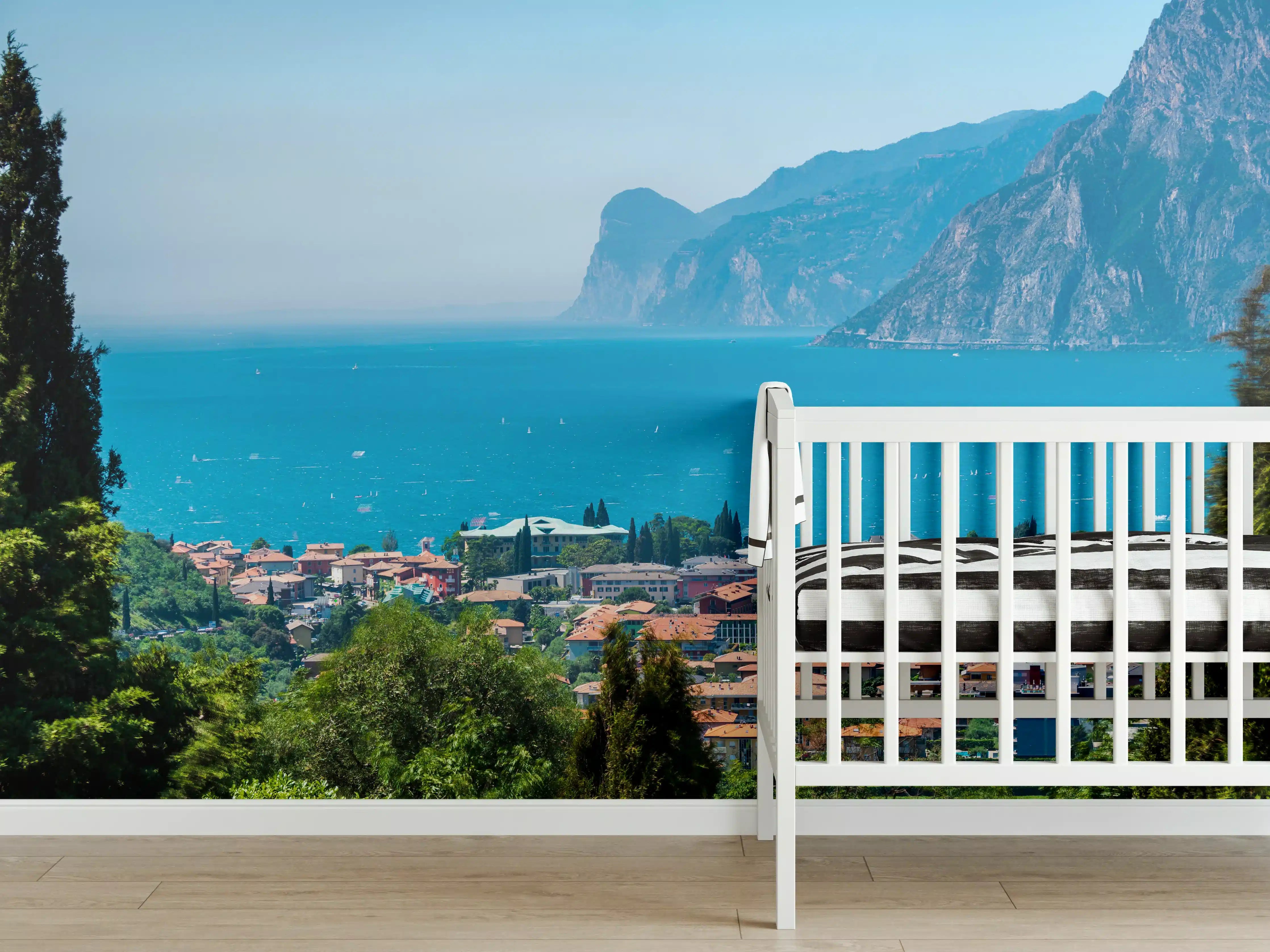 Babyzimmer Wandgestaltung - Aussicht vom Gipfel auf Gardasee