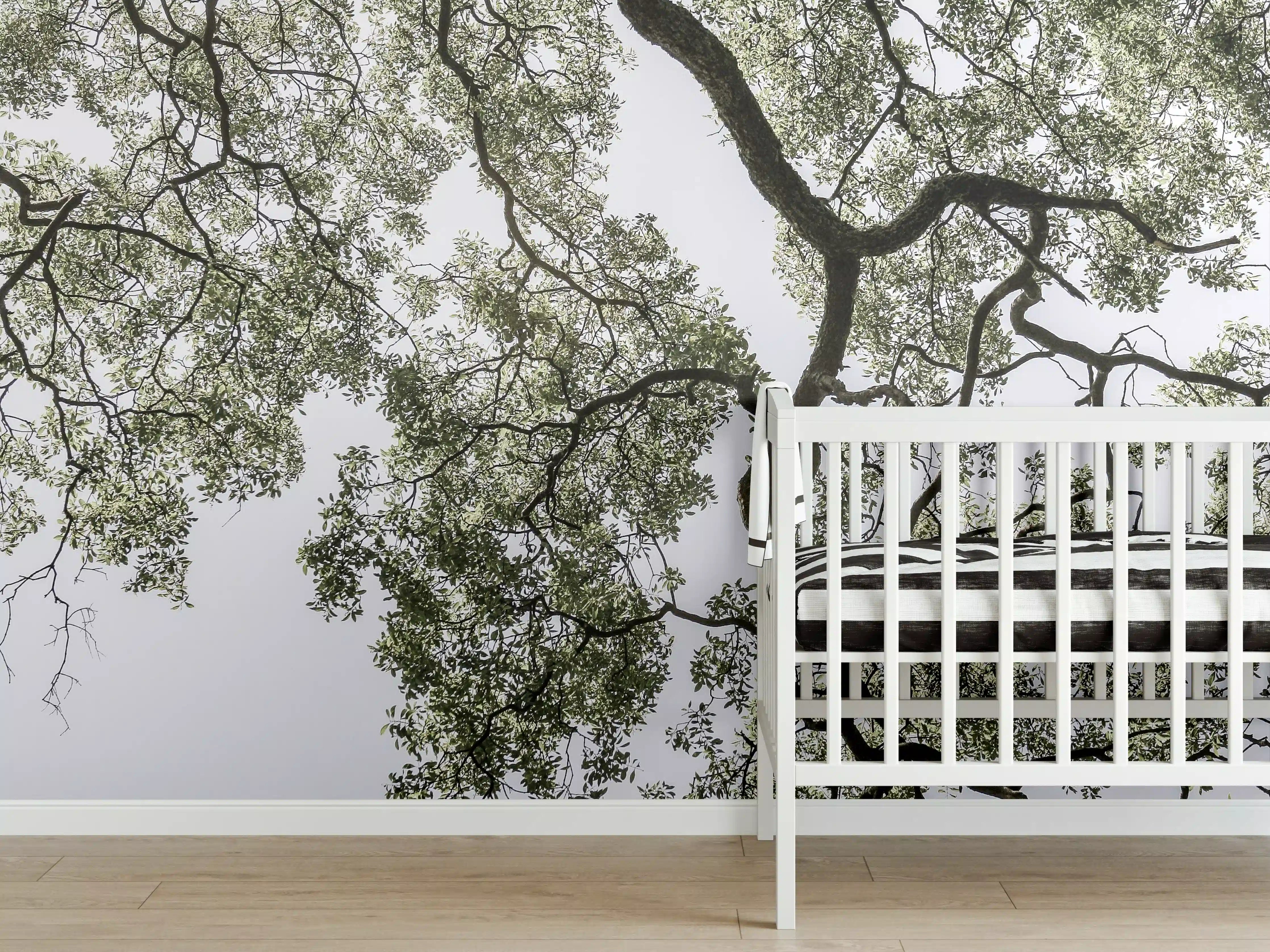 Babyzimmer Wandgestaltung - Baumkrone mit grünen Blättern und Ästen