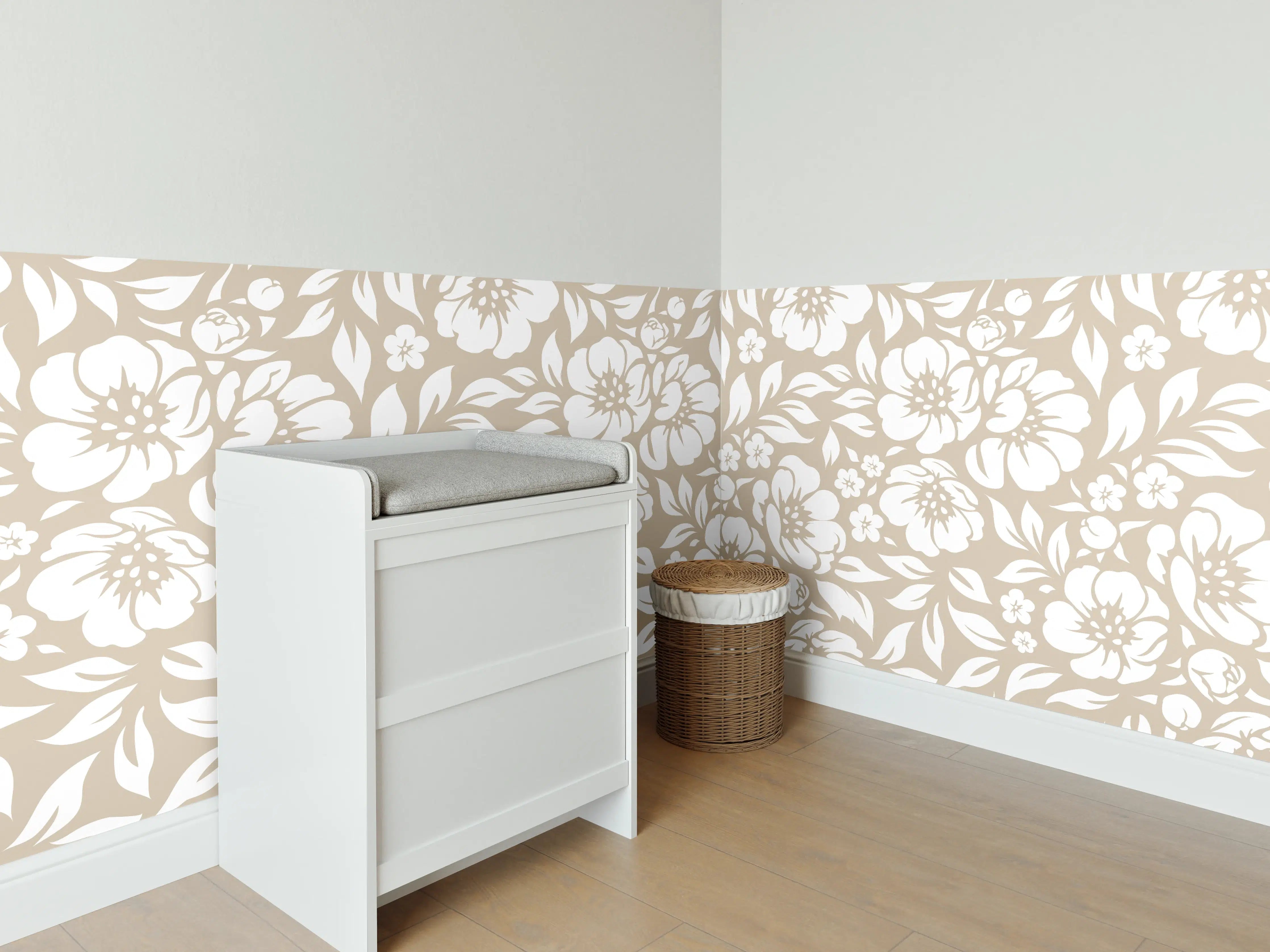 Babyzimmer Wandgestaltung - Beige-weiße Blumengestaltung mit floralem Muster