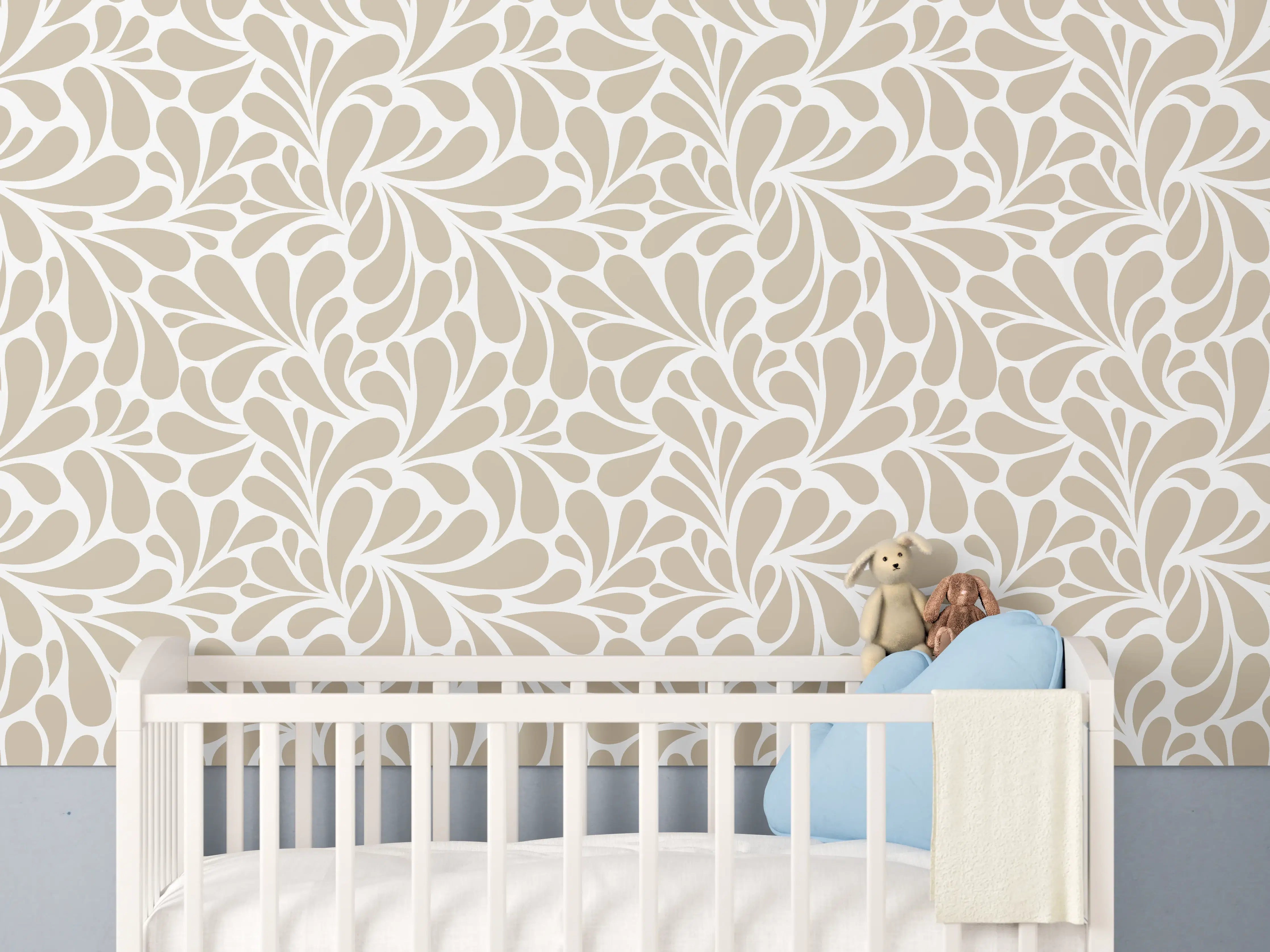 Babyzimmer Wandgestaltung - Beige-weiße florale Tapete